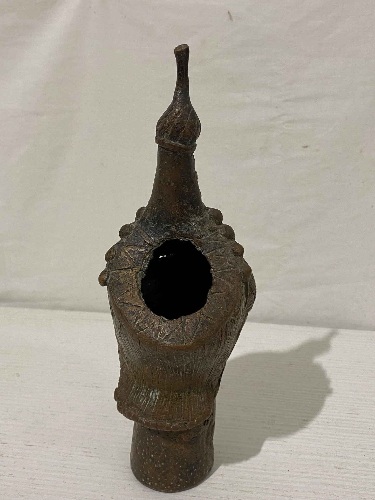Testa Cerimoniale Yoruba in Bronzo Vintage - Arte Tribale Africana - 24,5x10x8 cm