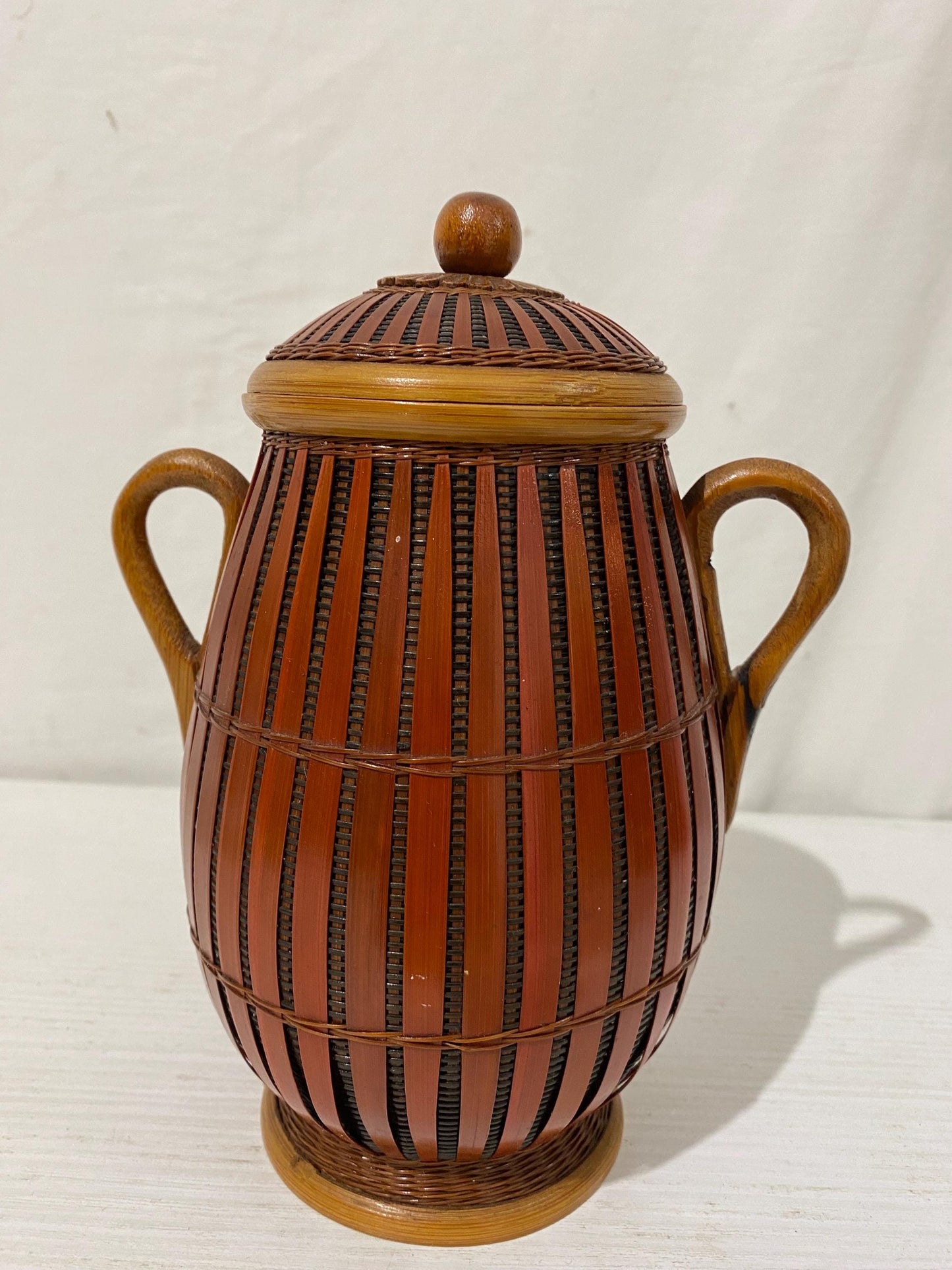 Antico Barattolo in terracotta smaltata e Bambù Intrecciato con Coperchio - Shanghai Handicrafts - 20x16x11 cm