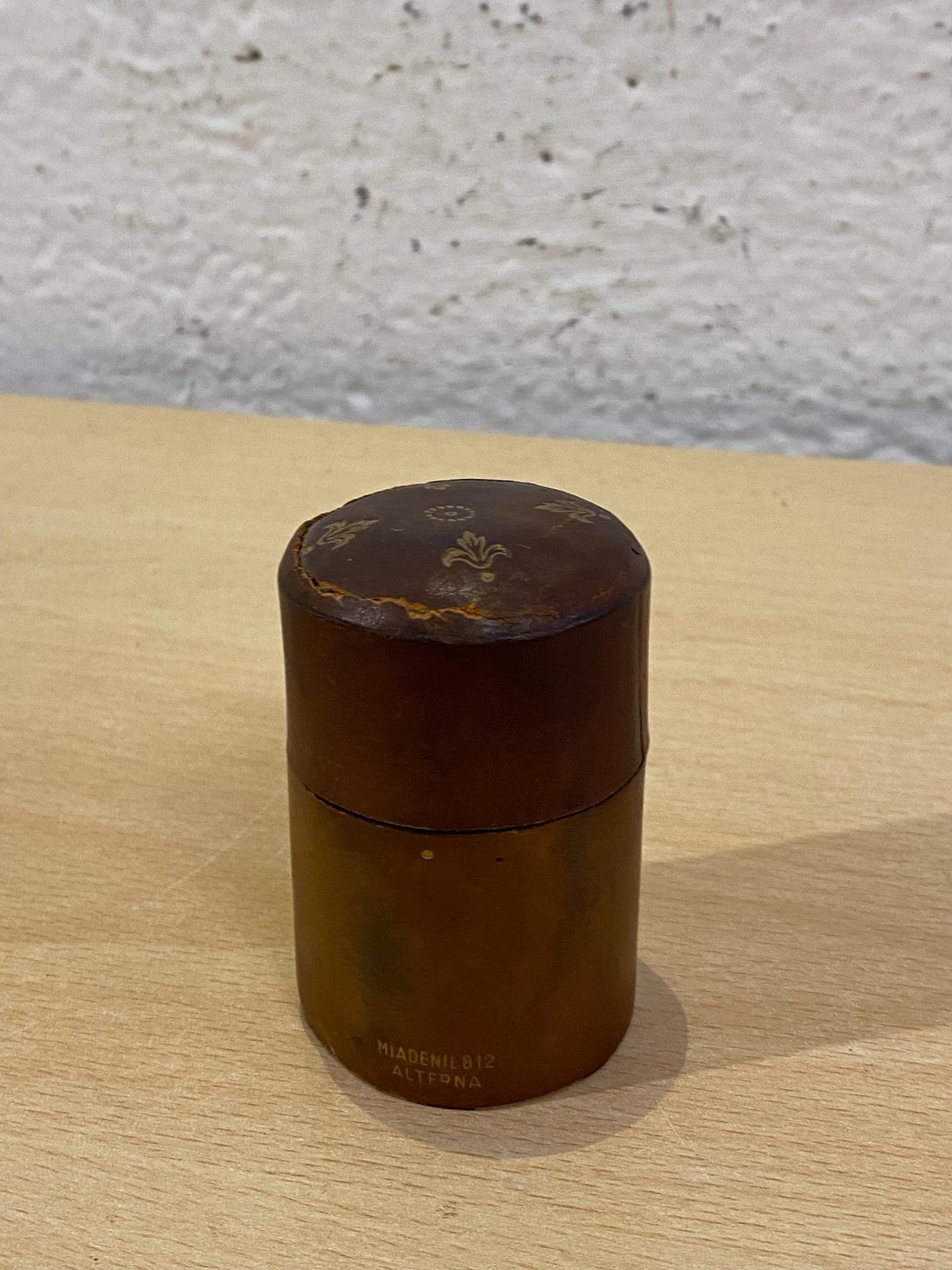 Scatola Portafiammiferi Vintage in Cuoio Miadenil B12 Altena - 6,5x4 cm Rara da Collezione