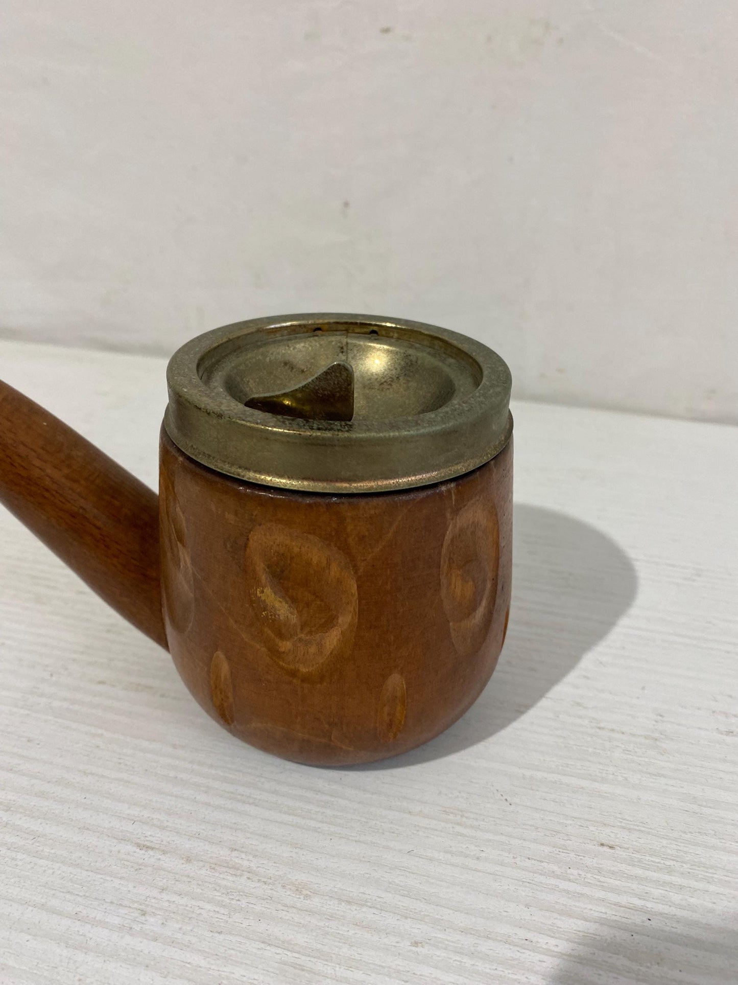 Posacenere Vintage a Forma di Pipa in Legno con Coperchio in Metallo - 9,5x20x9 cm