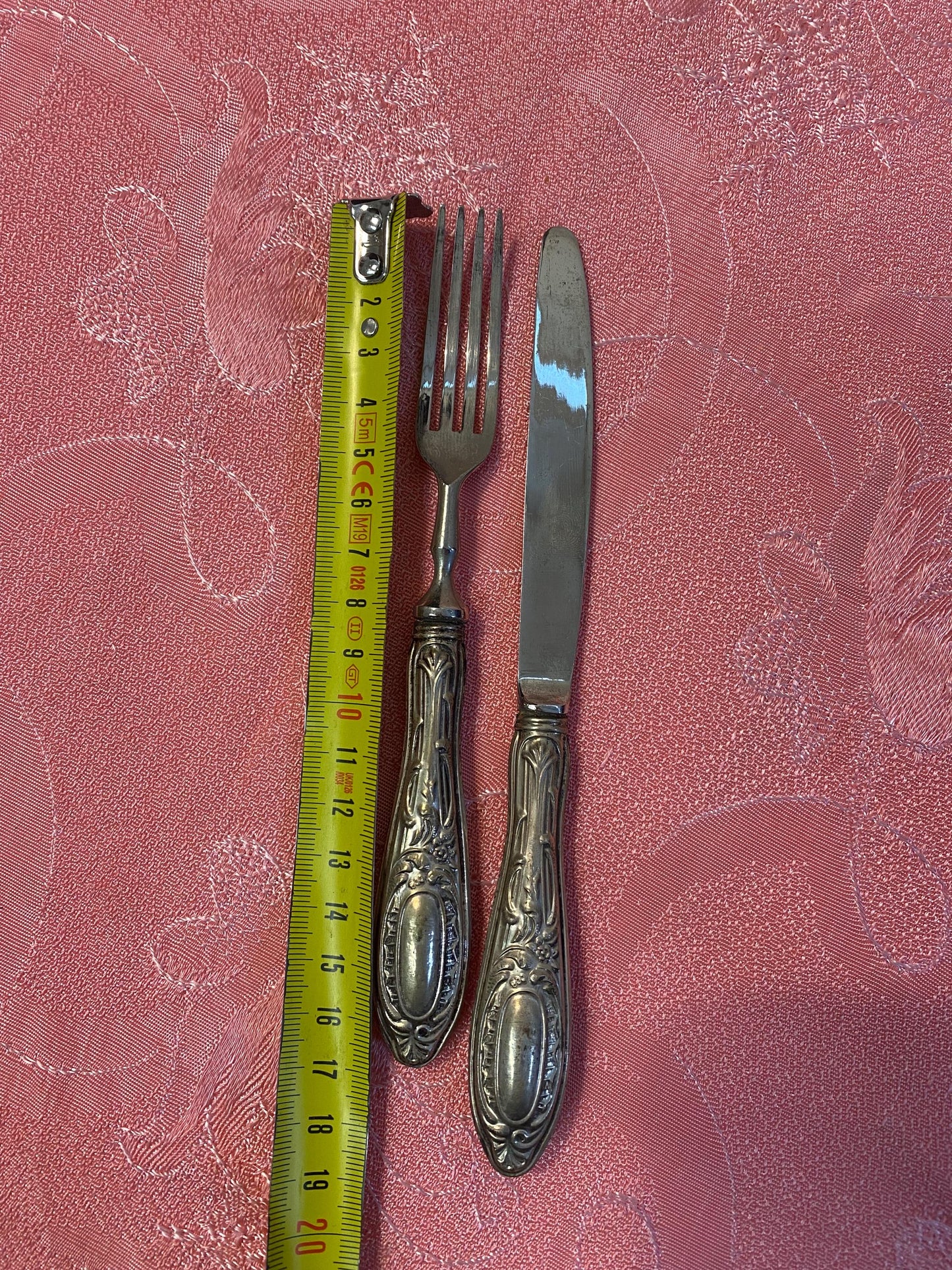 Set Vintage Posate da Dolce in Argento Inciso 14 Pezzi Eleganti con Manico Cesellato