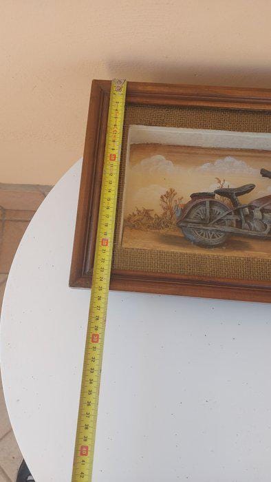 Diorama Vintage in Legno e Metallo - Moto Custom - 44x25x6 cm - Fatto a Mano