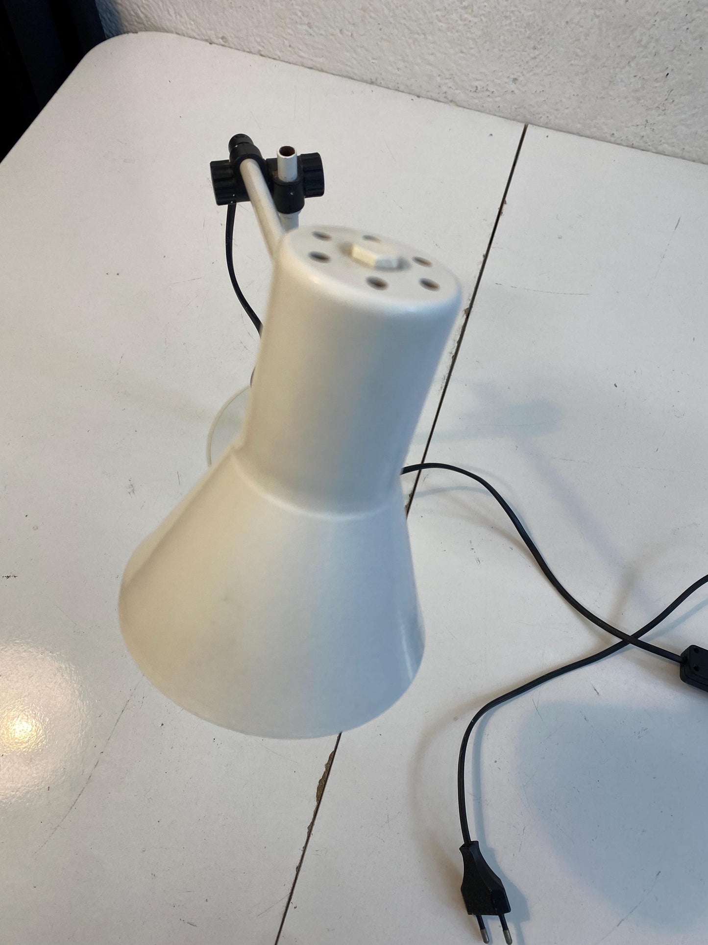 Lampada da Scrivania Vintage in Metallo Bianco - Regolabile in altezza - Made in Italy - 55 cm