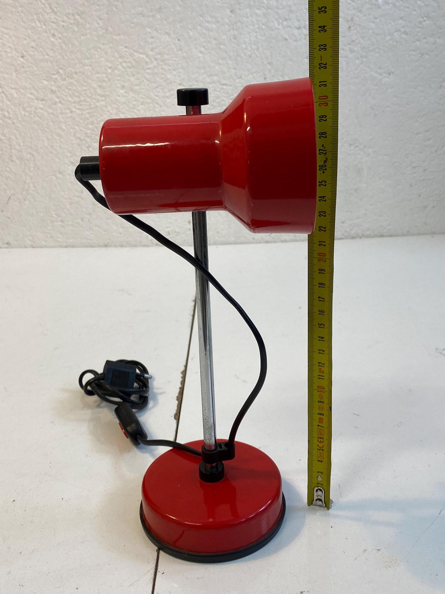 Lampada da Scrivania Vintage in Metallo Rosso Regolabile in altezza - Made in Italy - 33 cm