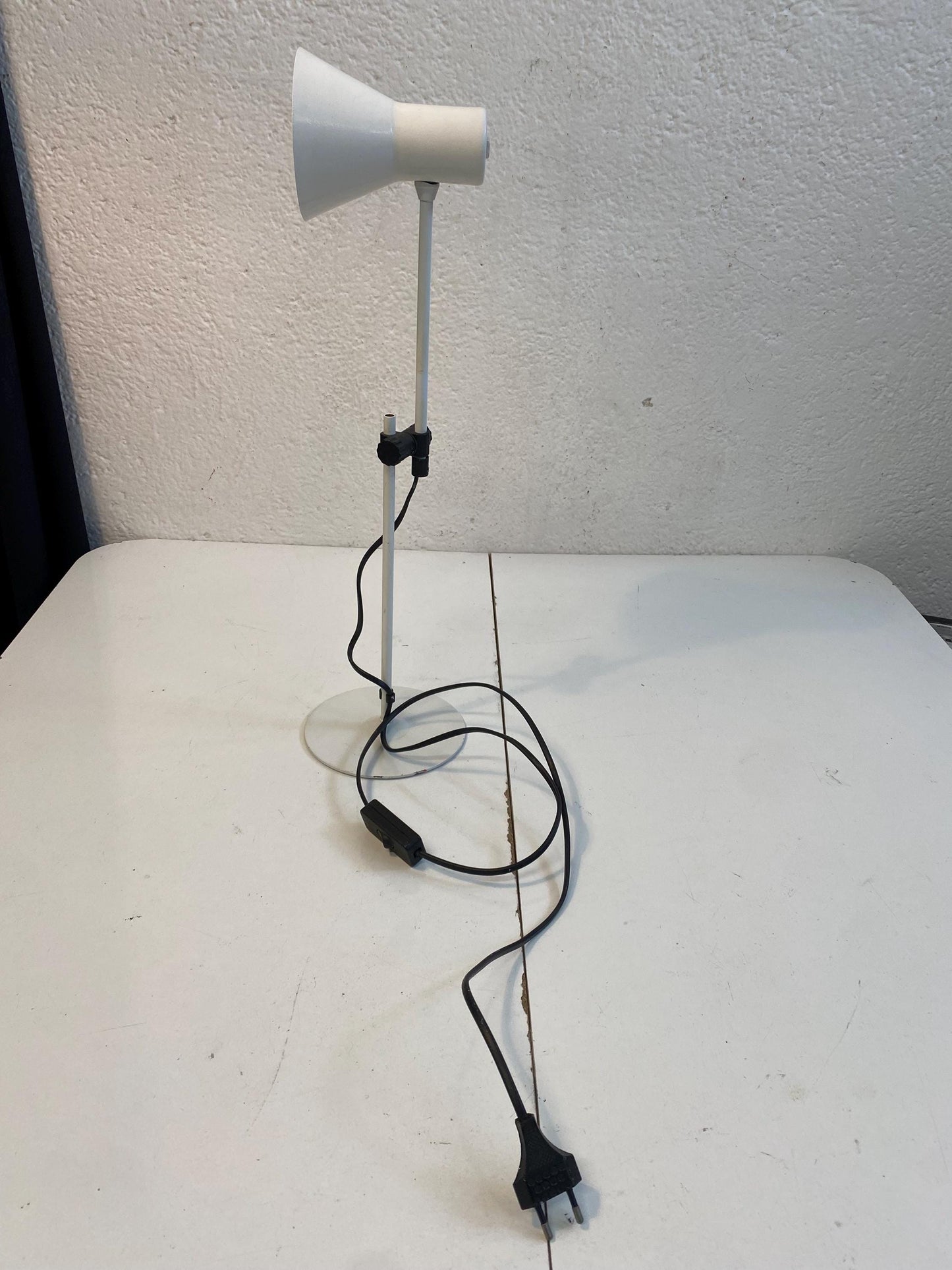 Lampada da Scrivania Vintage in Metallo Bianco - Regolabile in altezza - Made in Italy - 55 cm