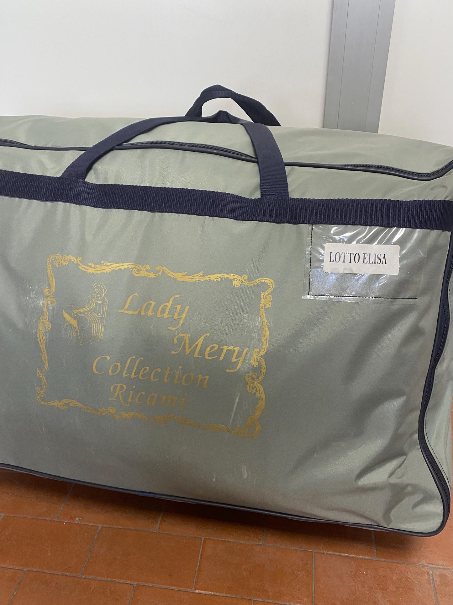 Trapunta Matrimoniale Vintage "Katia" 240x260 cm con Volant e Pizzo, 2 Cuscini Arredo Inclusi mai usata come nuova