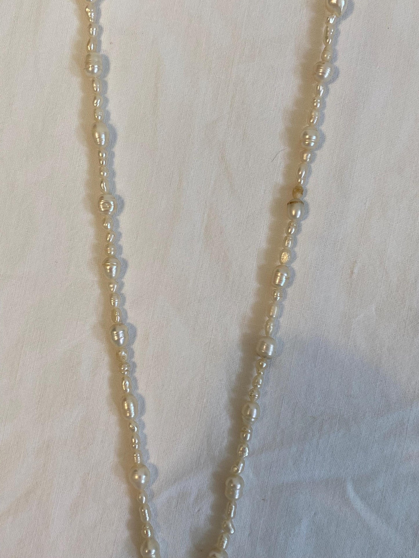 Collana vintage con perle di fiume e pendente a grappolo, lunga 43 cm, elegante bijoux rétro artigianale, idea regalo unica