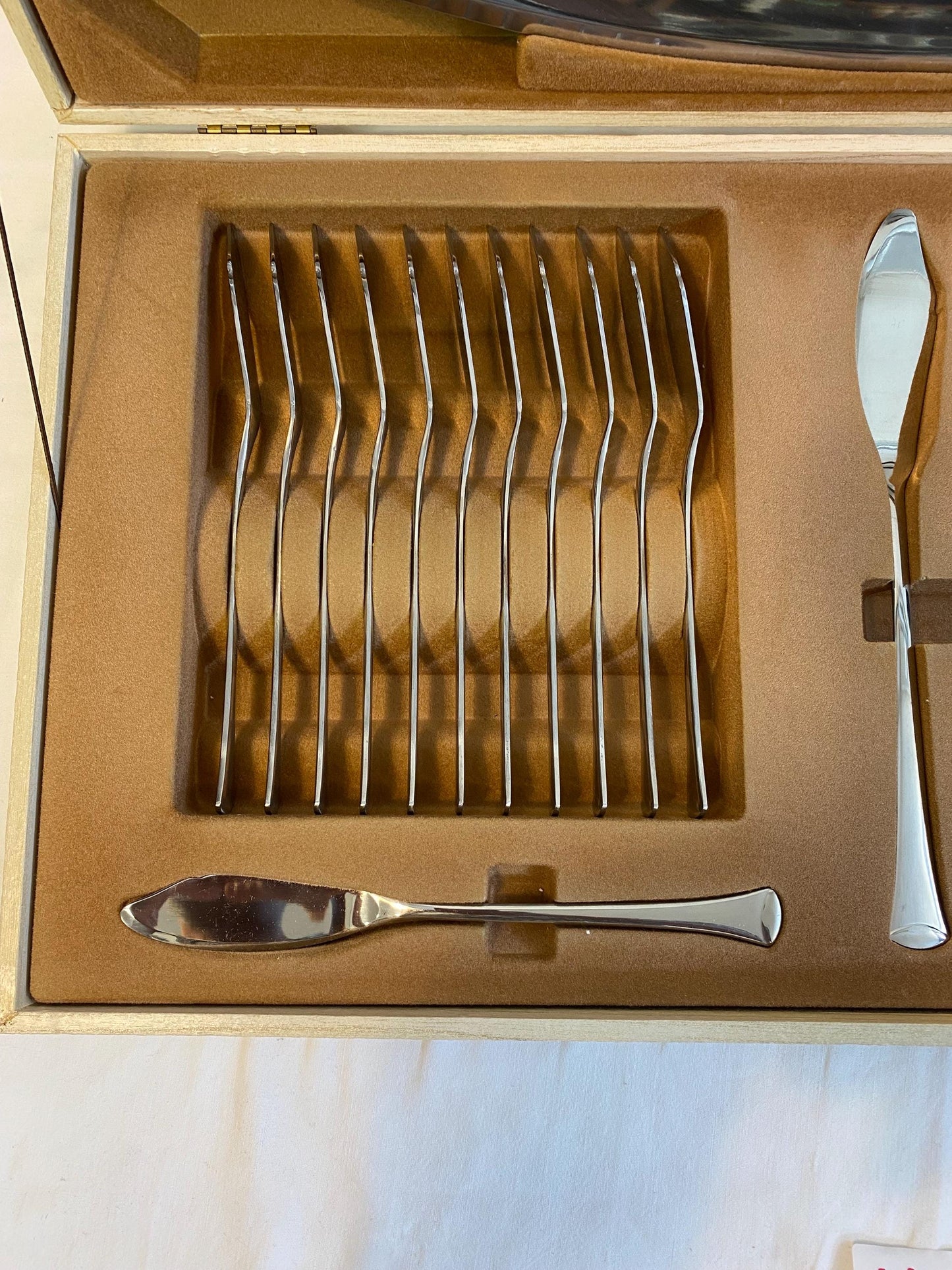 Set posate vintage Inoxpran con vassoio acciaio inox 24 pezzi con scatola legno 61x29 cm Italia anni '70/'80 mai usato come nuovo