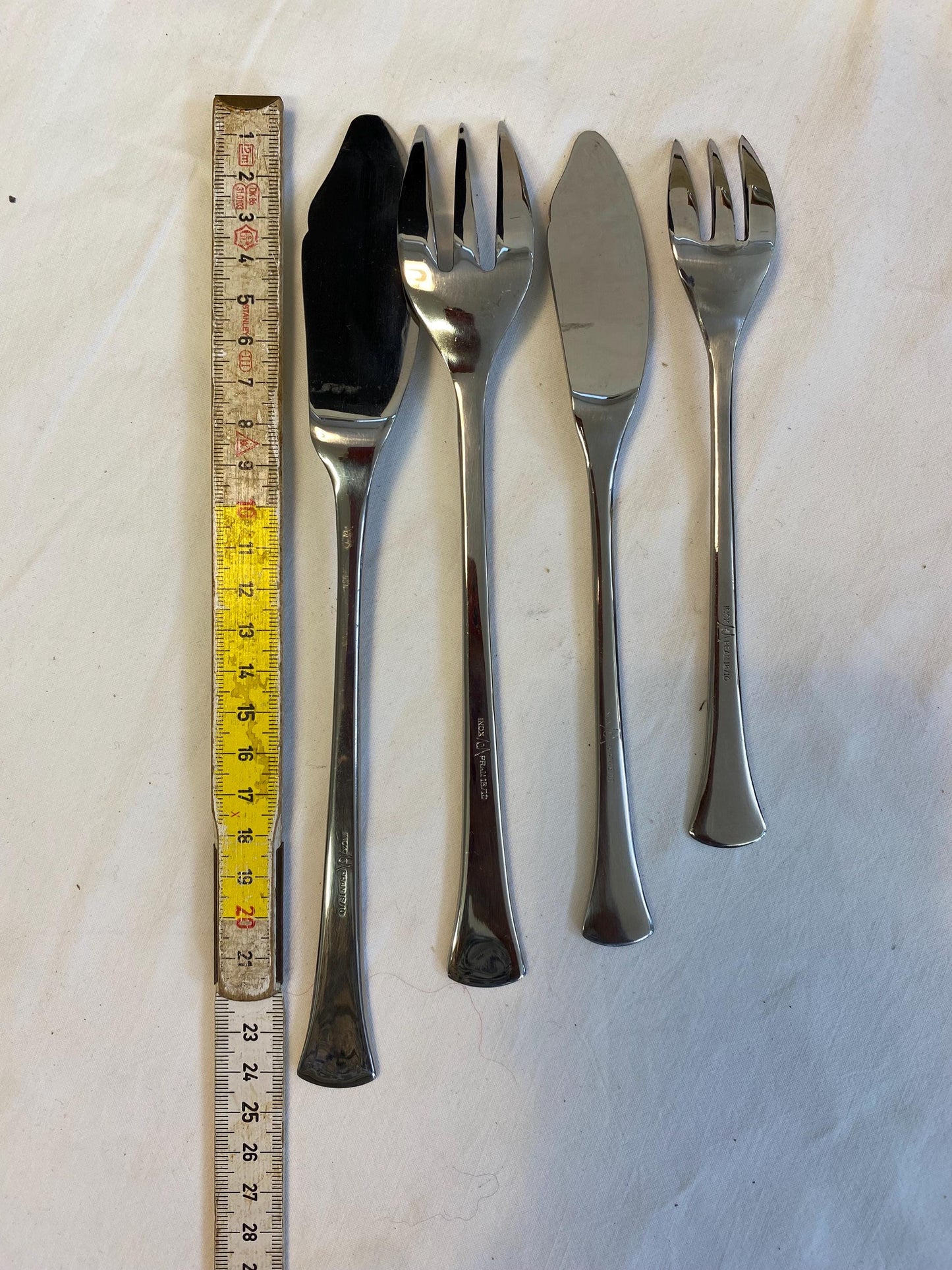 Set posate vintage Inoxpran con vassoio acciaio inox 24 pezzi con scatola legno 61x29 cm Italia anni '70/'80 mai usato come nuovo
