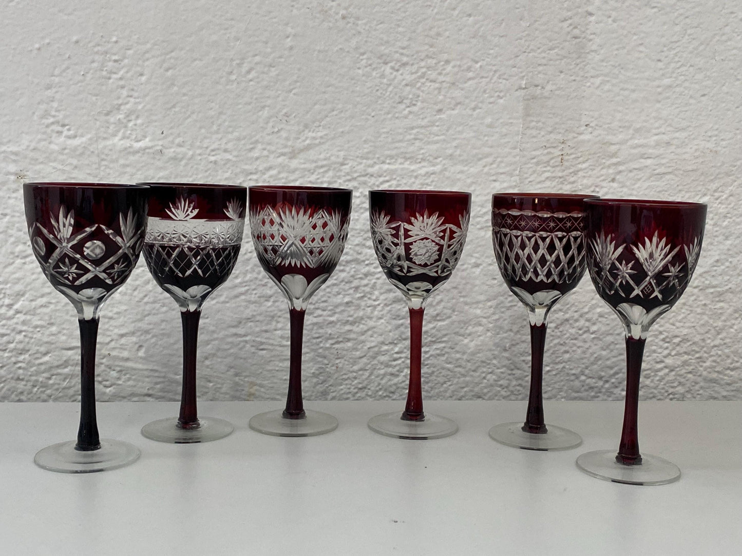 Set 6 calici in cristallo inciso rosso rubino Boemia vintage h 17,5 cm bicchieri da vino taglio a mano per collezione o regalo elegante