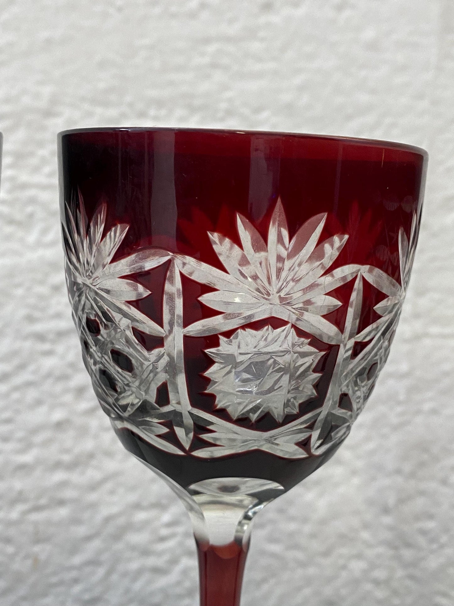 Set 6 calici in cristallo inciso rosso rubino Boemia vintage h 17,5 cm bicchieri da vino taglio a mano per collezione o regalo elegante