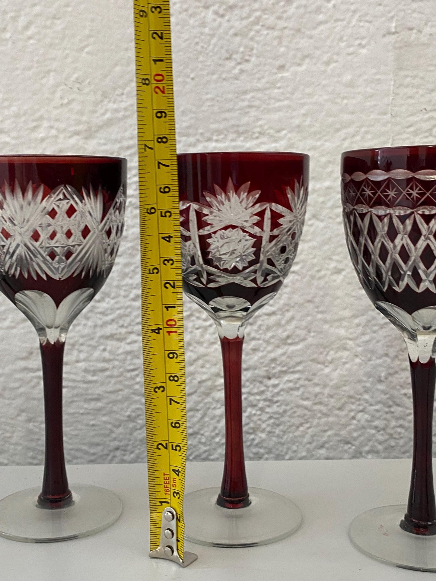 Set 6 calici in cristallo inciso rosso rubino Boemia vintage h 17,5 cm bicchieri da vino taglio a mano per collezione o regalo elegante