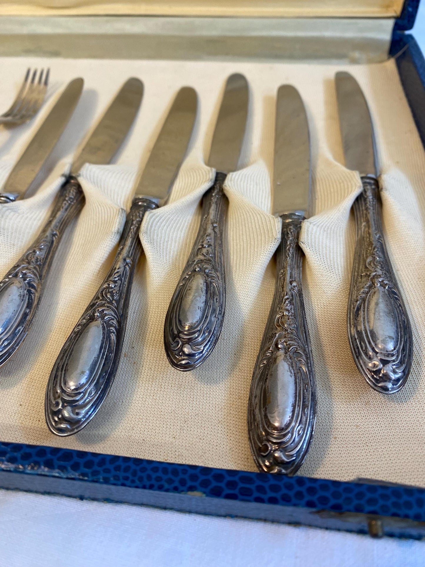 Set 12 posate da dessert vintage in argento 800 con scatola Coltelli e forchette ornate 18 cm Posate depoca da collezione