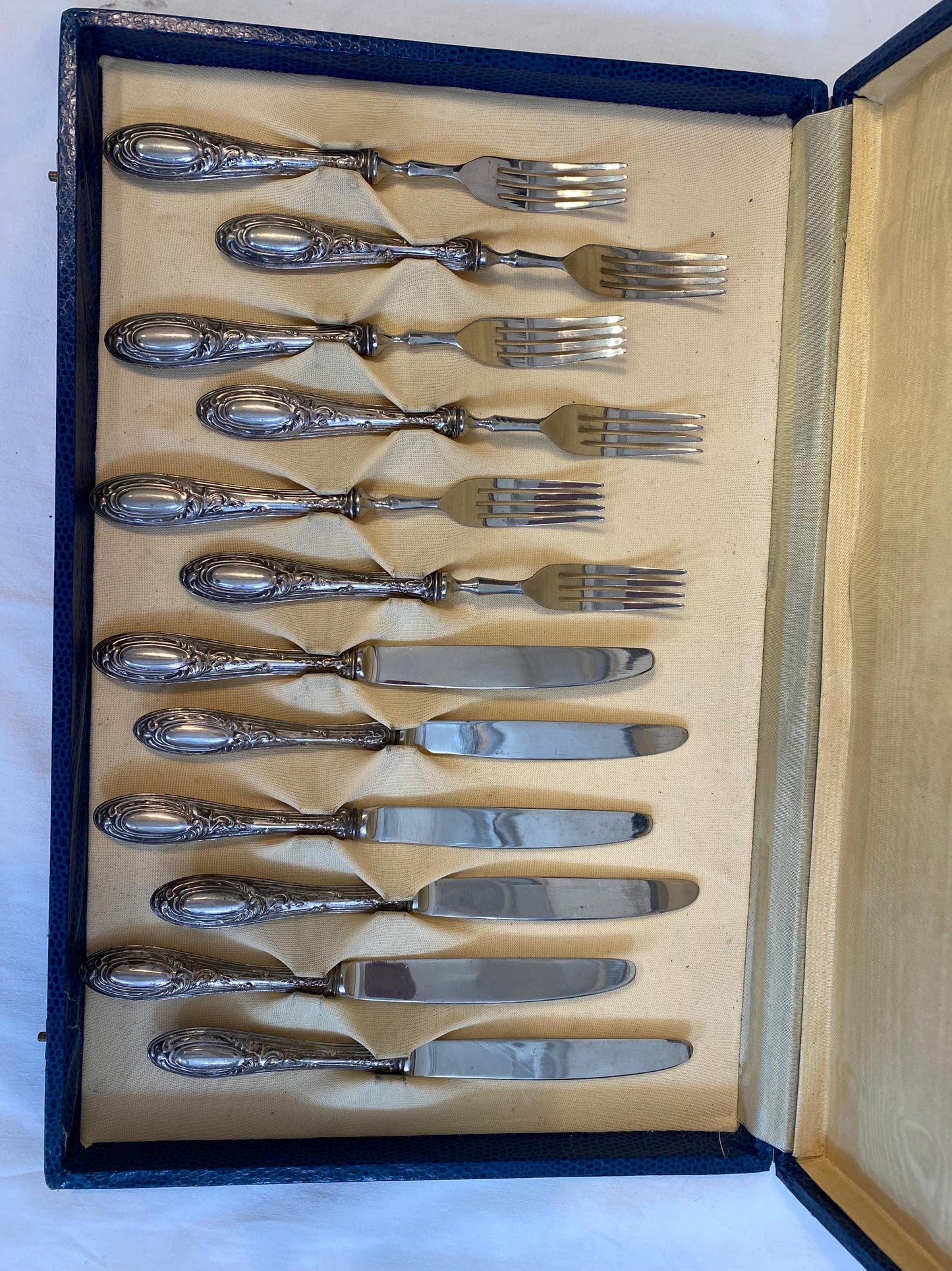 Set 12 posate da dessert vintage in argento 800 con scatola Coltelli e forchette ornate 18 cm Posate depoca da collezione