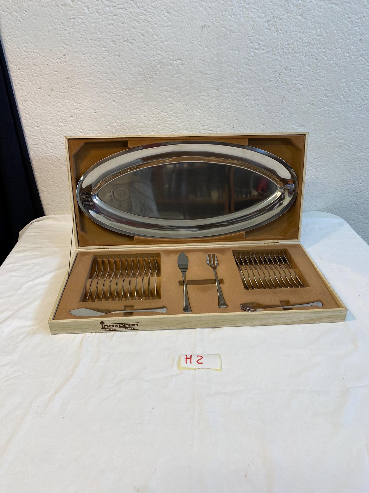 Set posate vintage Inoxpran con vassoio acciaio inox 24 pezzi con scatola legno 61x29 cm Italia anni '70/'80 mai usato come nuovo