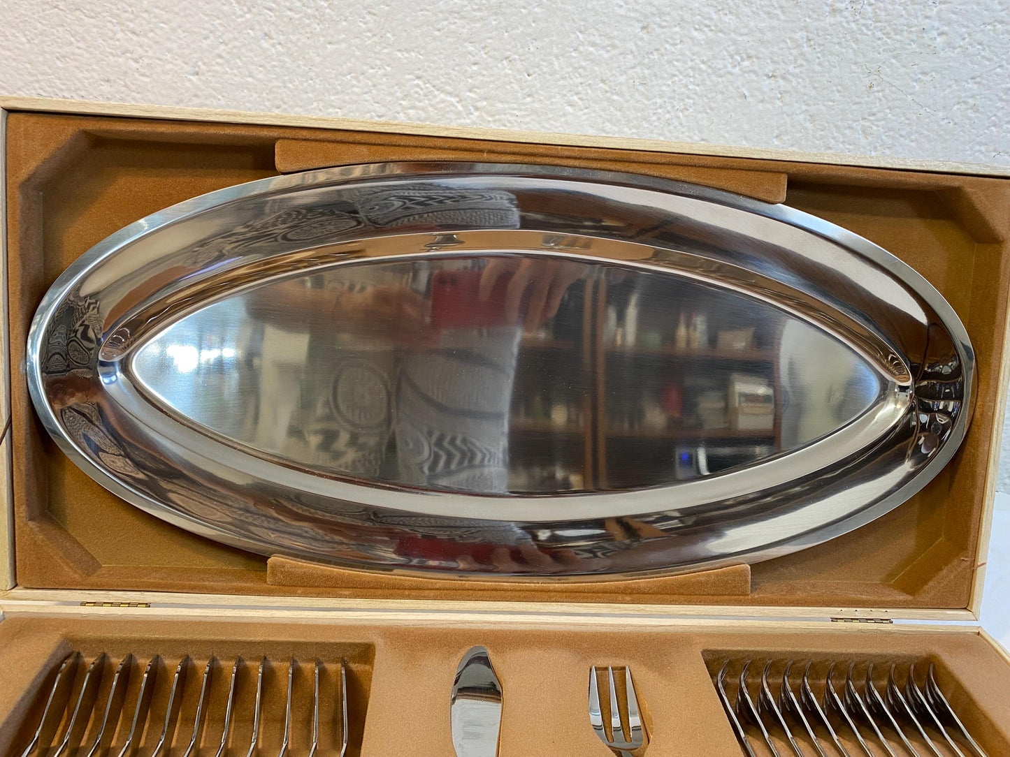 Set posate vintage Inoxpran con vassoio acciaio inox 24 pezzi con scatola legno 61x29 cm Italia anni '70/'80 mai usato come nuovo
