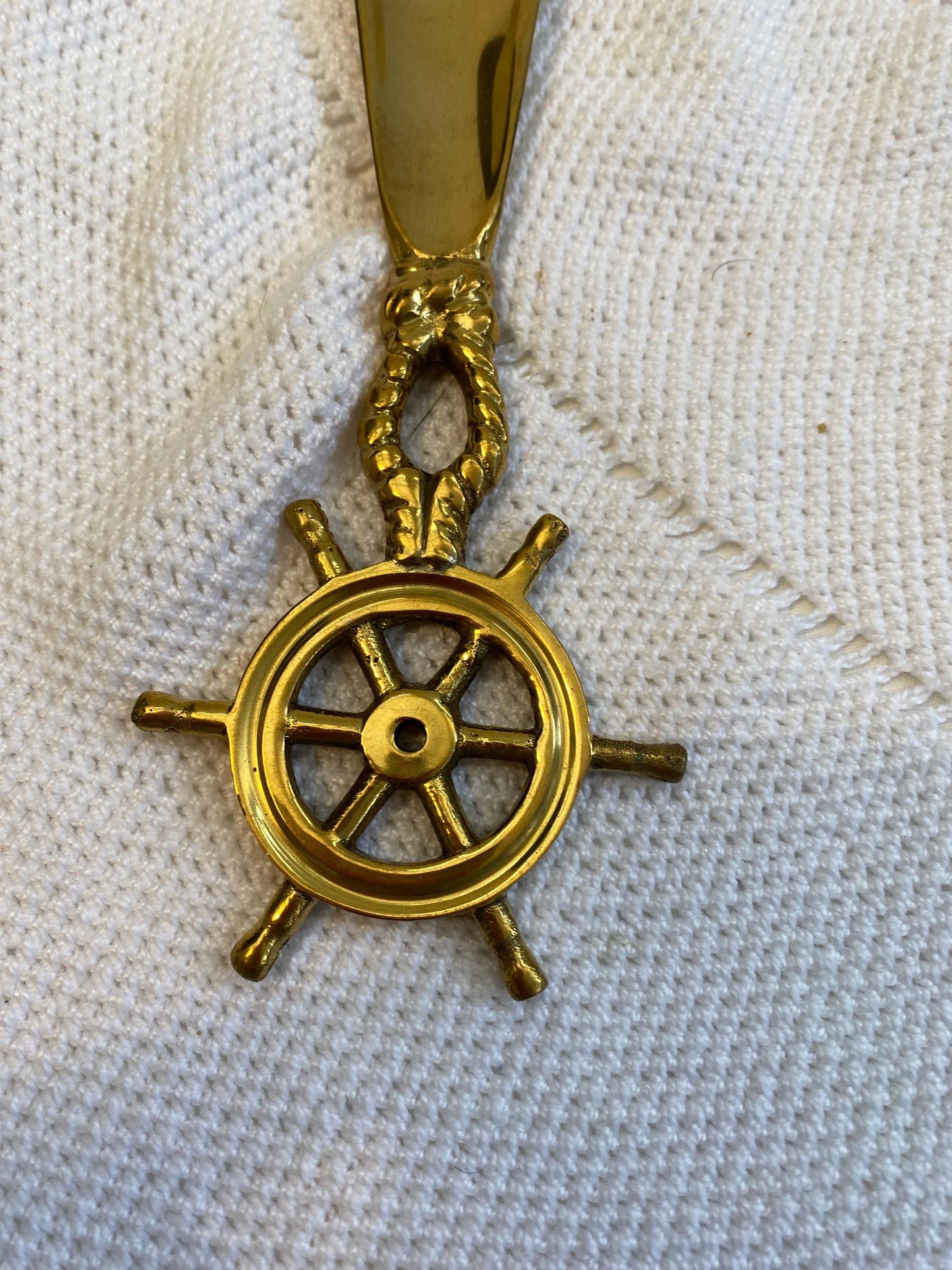 Calzascarpe vintage ottone 21 cm con timone nautico accessorio elegante per casa marina, stile navale rétro, regalo originale per lui
