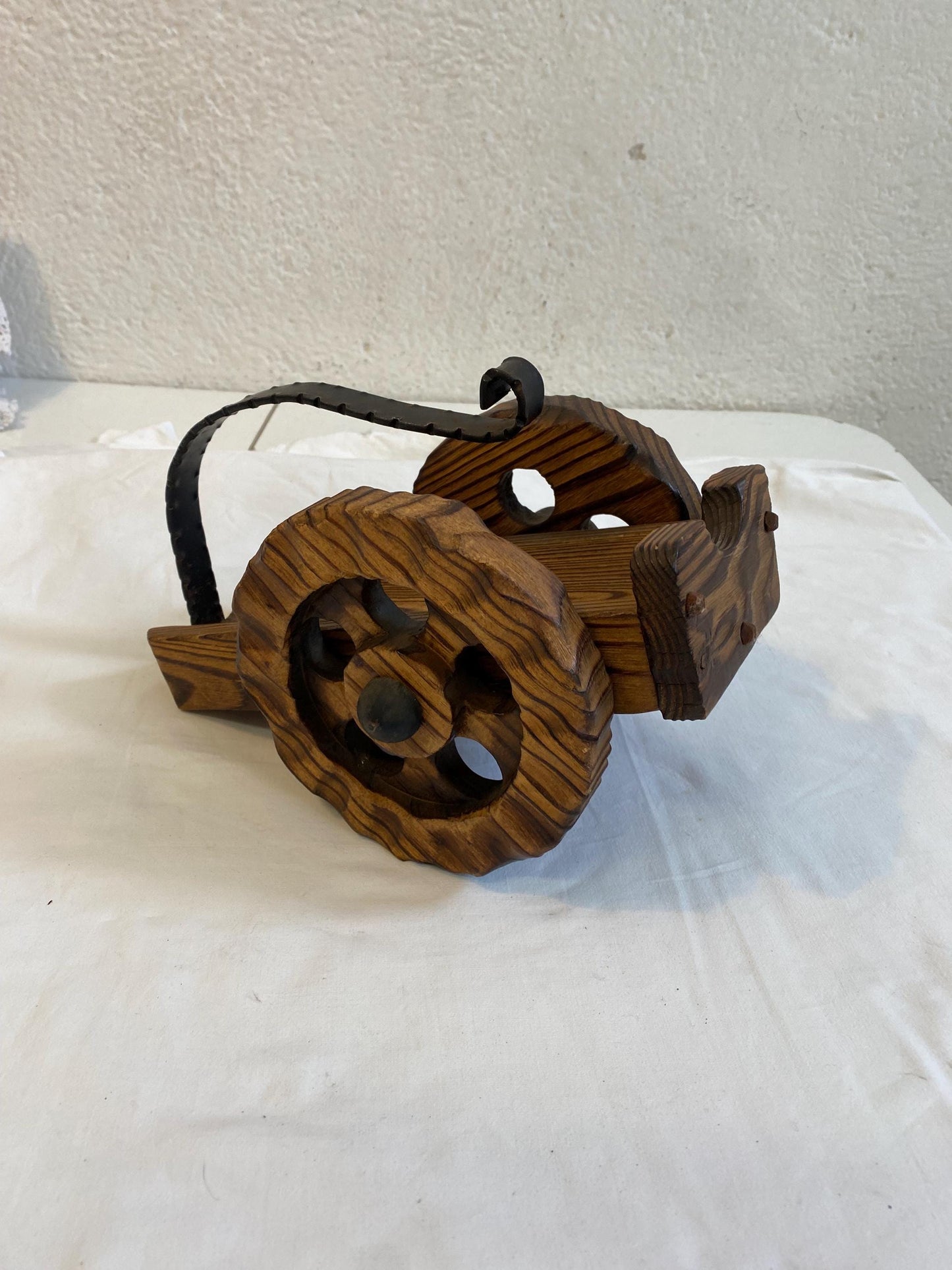 Porta bottiglia in legno a forma di cannone, vintage Made in Spain anni 70, 26x14x17 cm (10.2x5.5x6.7 in), rustico per bar di casa e regalo
