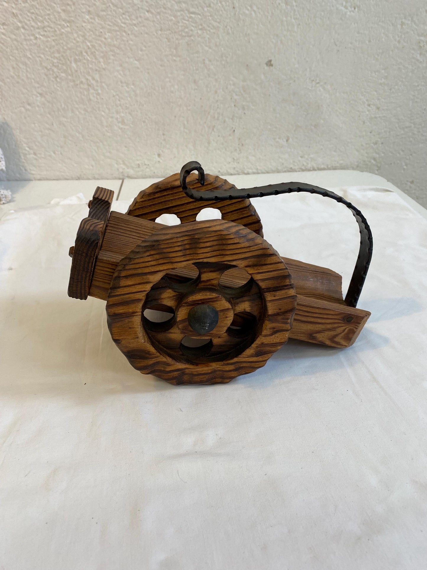 Porta bottiglia in legno a forma di cannone, vintage Made in Spain anni 70, 26x14x17 cm (10.2x5.5x6.7 in), rustico per bar di casa e regalo