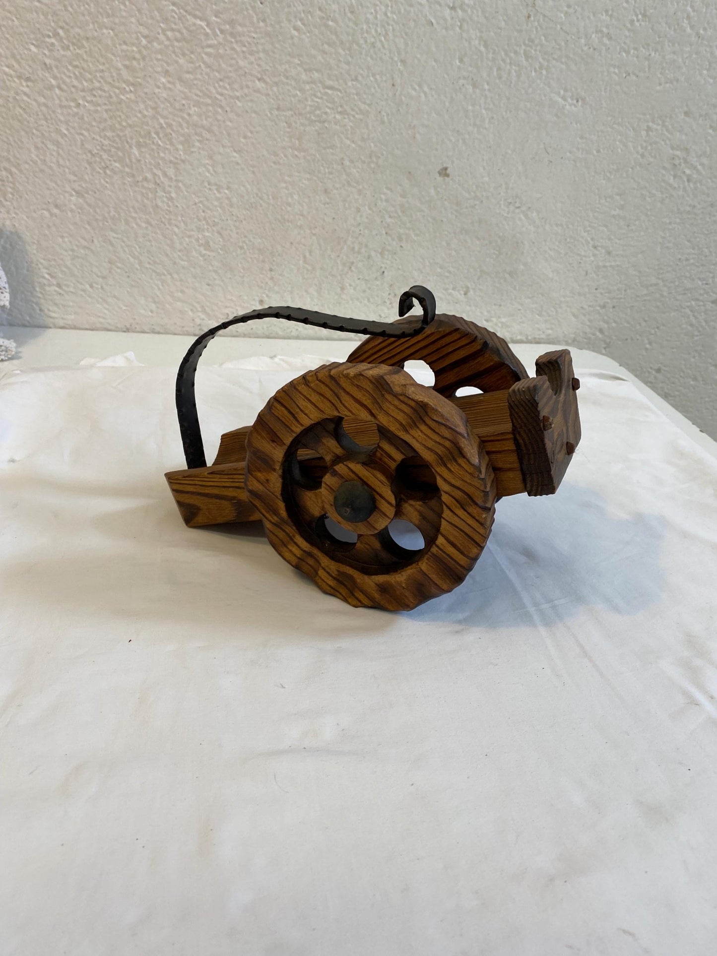 Porta bottiglia in legno a forma di cannone, vintage Made in Spain anni 70, 26x14x17 cm (10.2x5.5x6.7 in), rustico per bar di casa e regalo