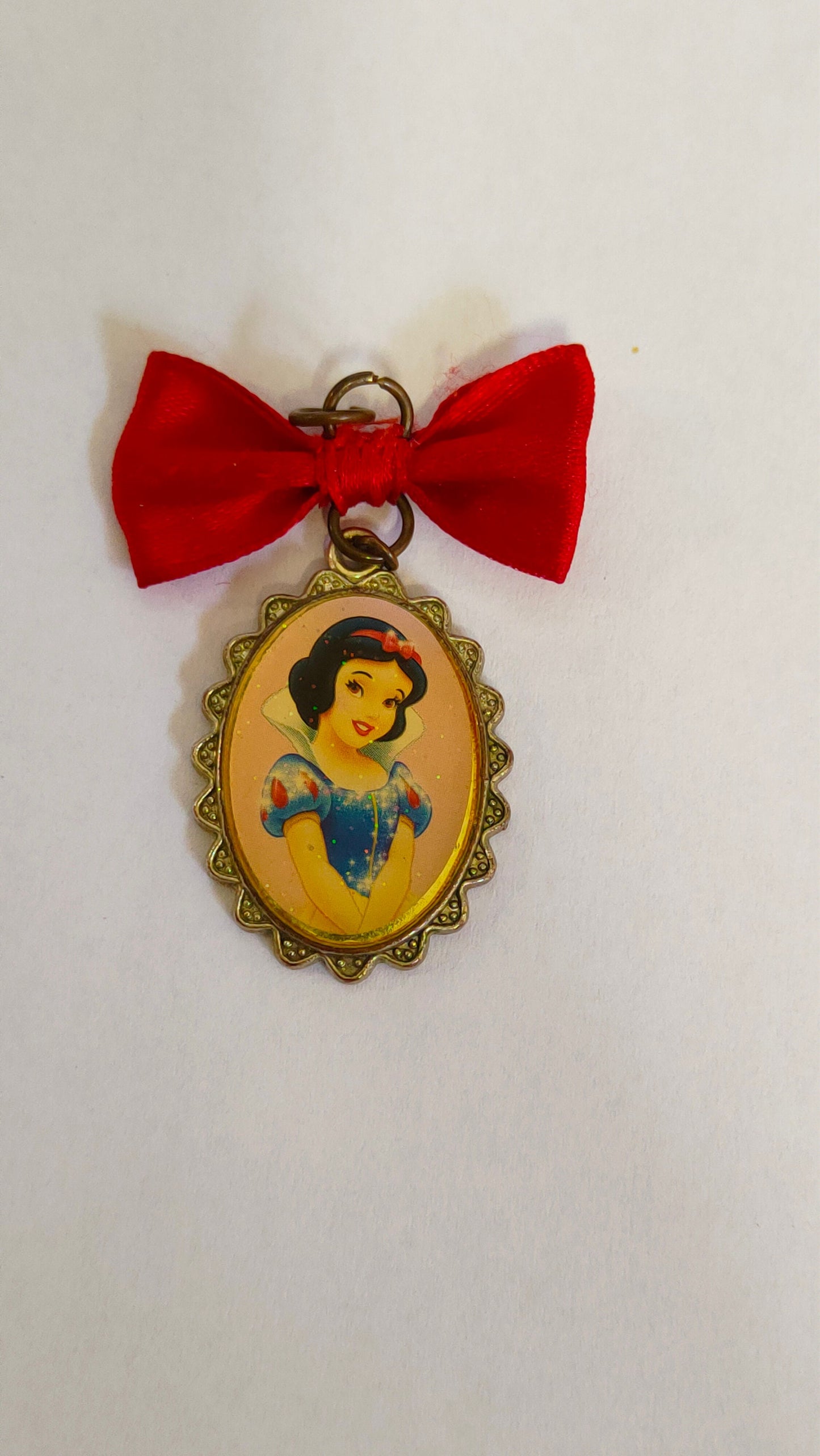 Pendente Biancaneve Disney Vintage Argentato - Un Pezzo di Magia Disney
