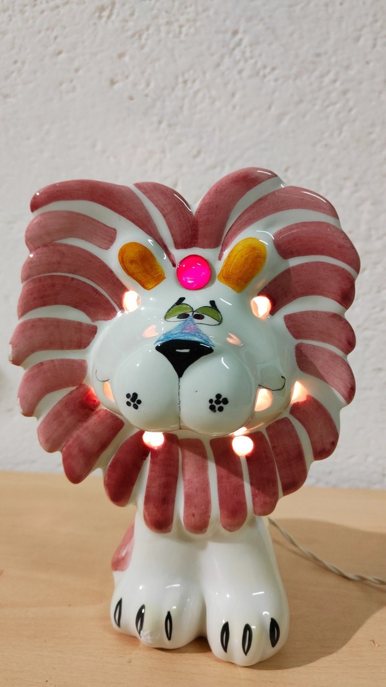 Lampada in Ceramica a Forma di Leone - Artigianato Italiano