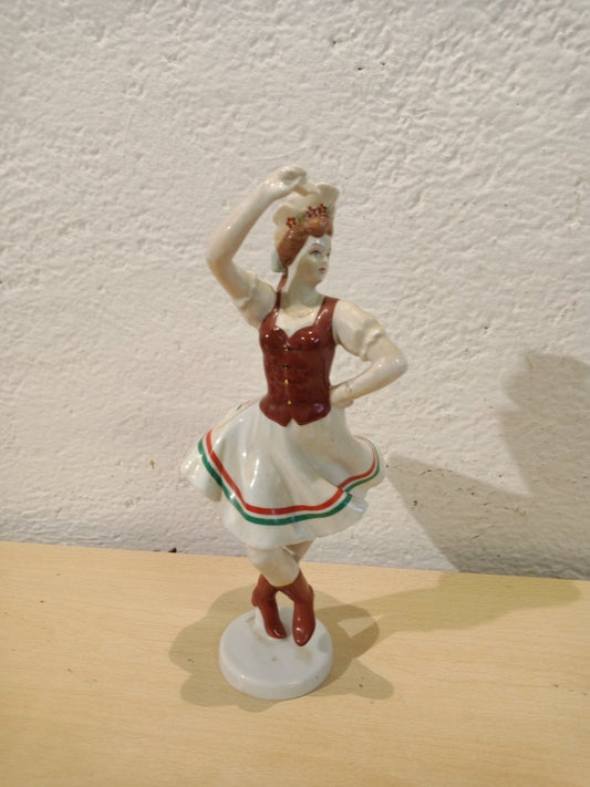 Statuetta Popolare in Porcellana Dipinta a Mano - Hollohaza Ungheria, 1831