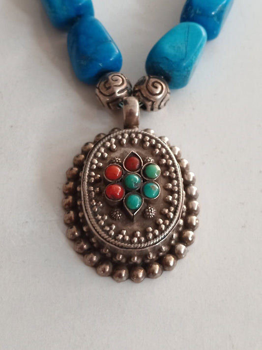Collana con Pendente in Argento 925 e Pietre Minerali Blu - Eleganza Raffinata