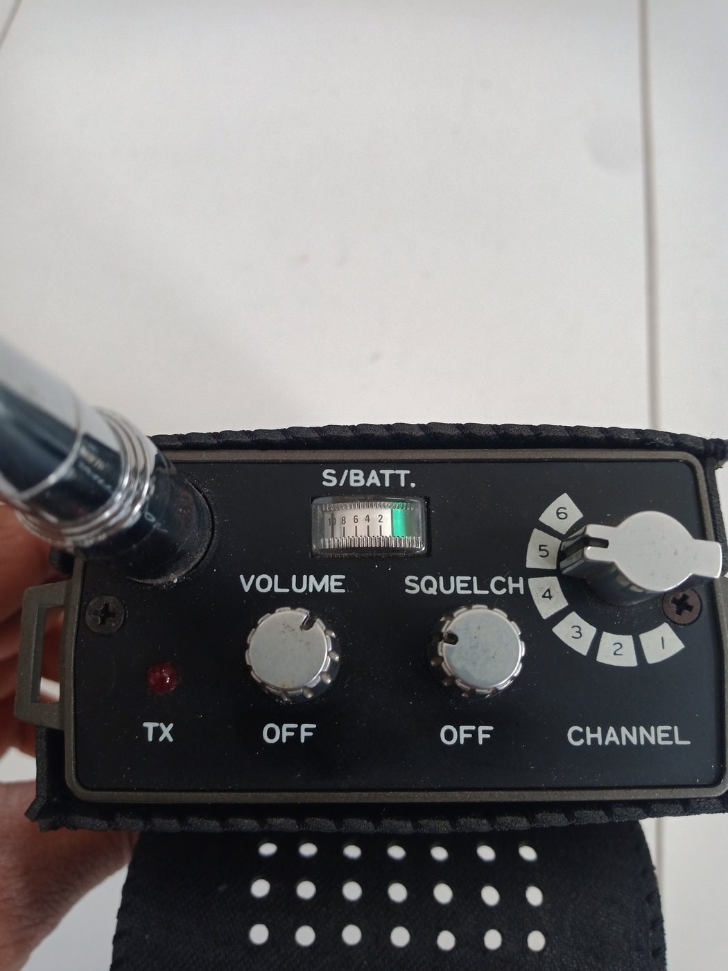 Walkie Talkie Inno-Hit 6 Channel De Luxe Model Rt926 - Comunicazione Affidabile e Versatile