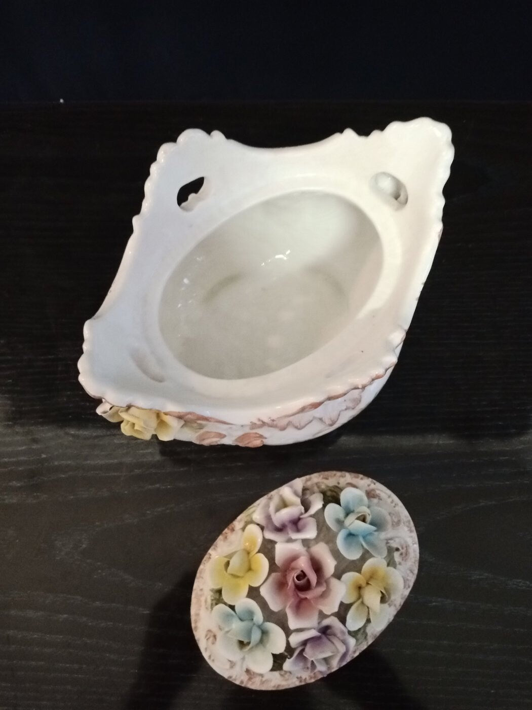 Centrotavola in ceramica firmato Bassano