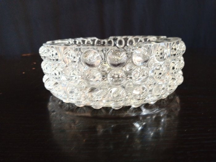 posacenere con boccioli di cristallo Op Art