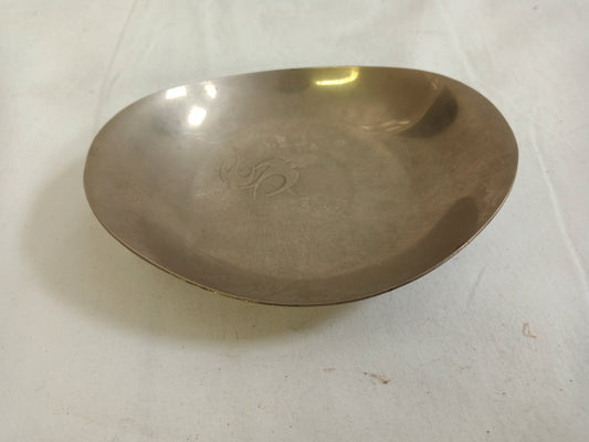 vintage tray in silver con rondini incise