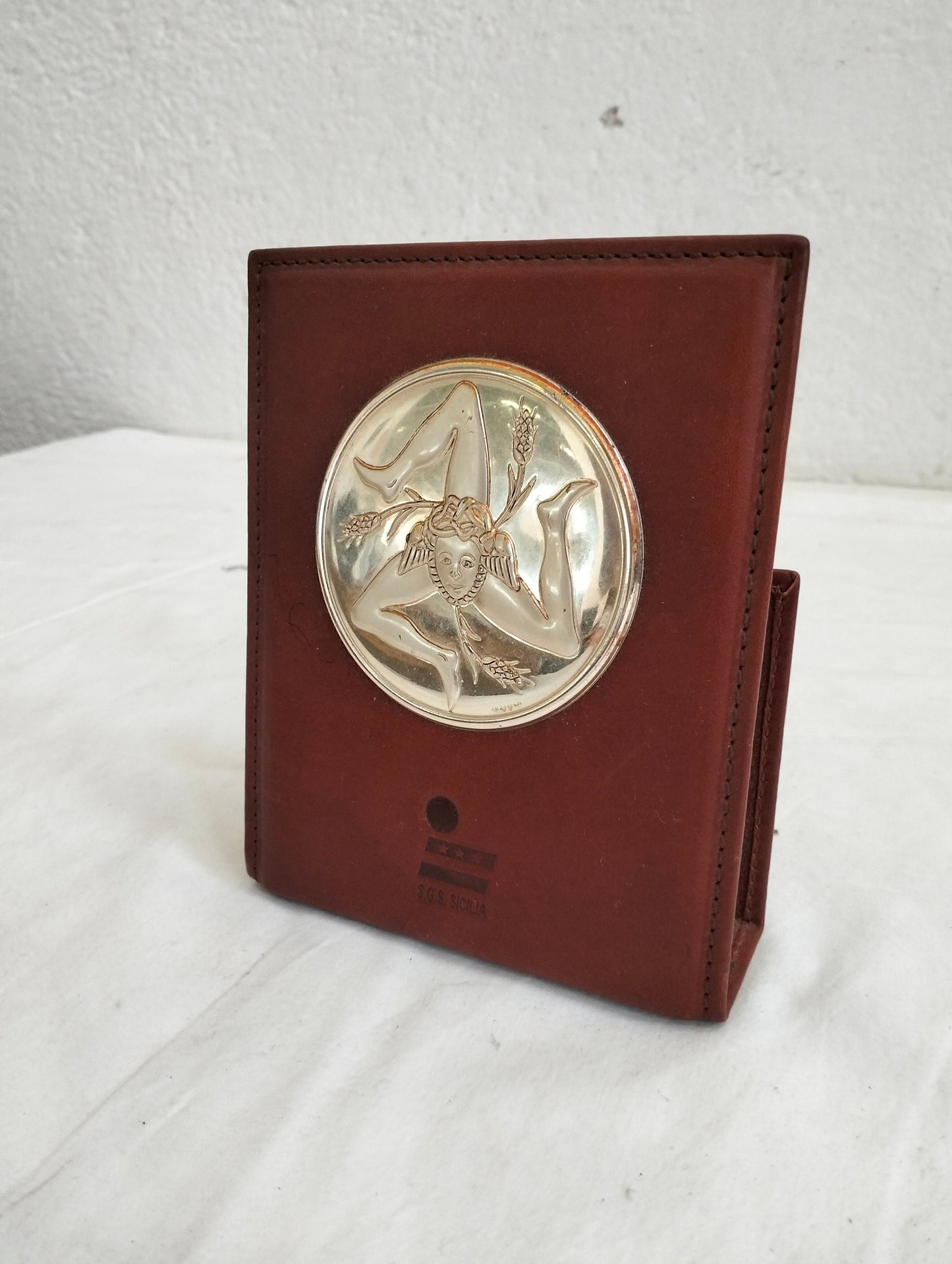 Porta Posta Vintage in Pelle Cucito con Stemmi SGS Sicilia - Eleganza e Stile