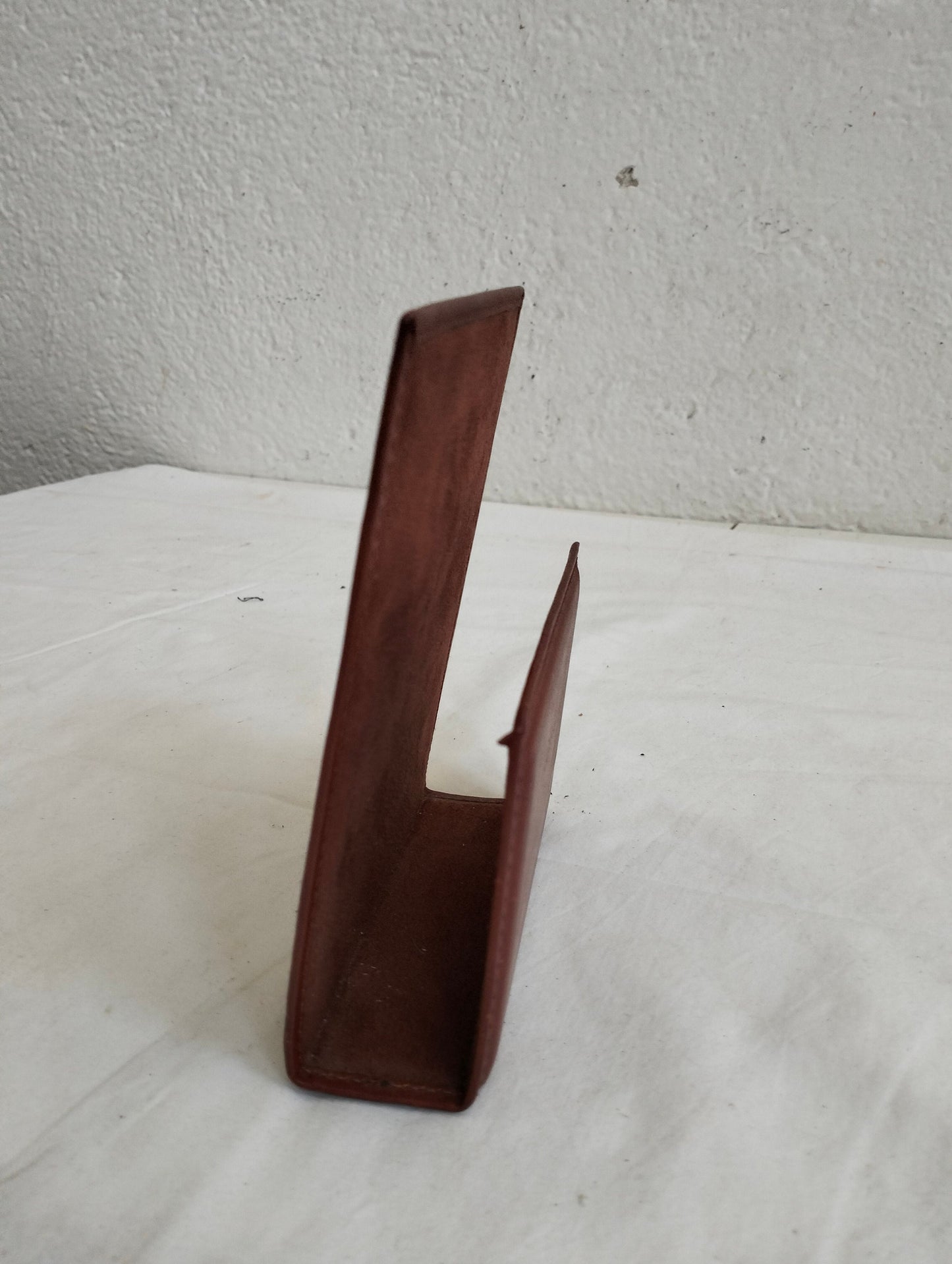 Porta Posta Vintage in Pelle Cucito con Stemmi SGS Sicilia - Eleganza e Stile