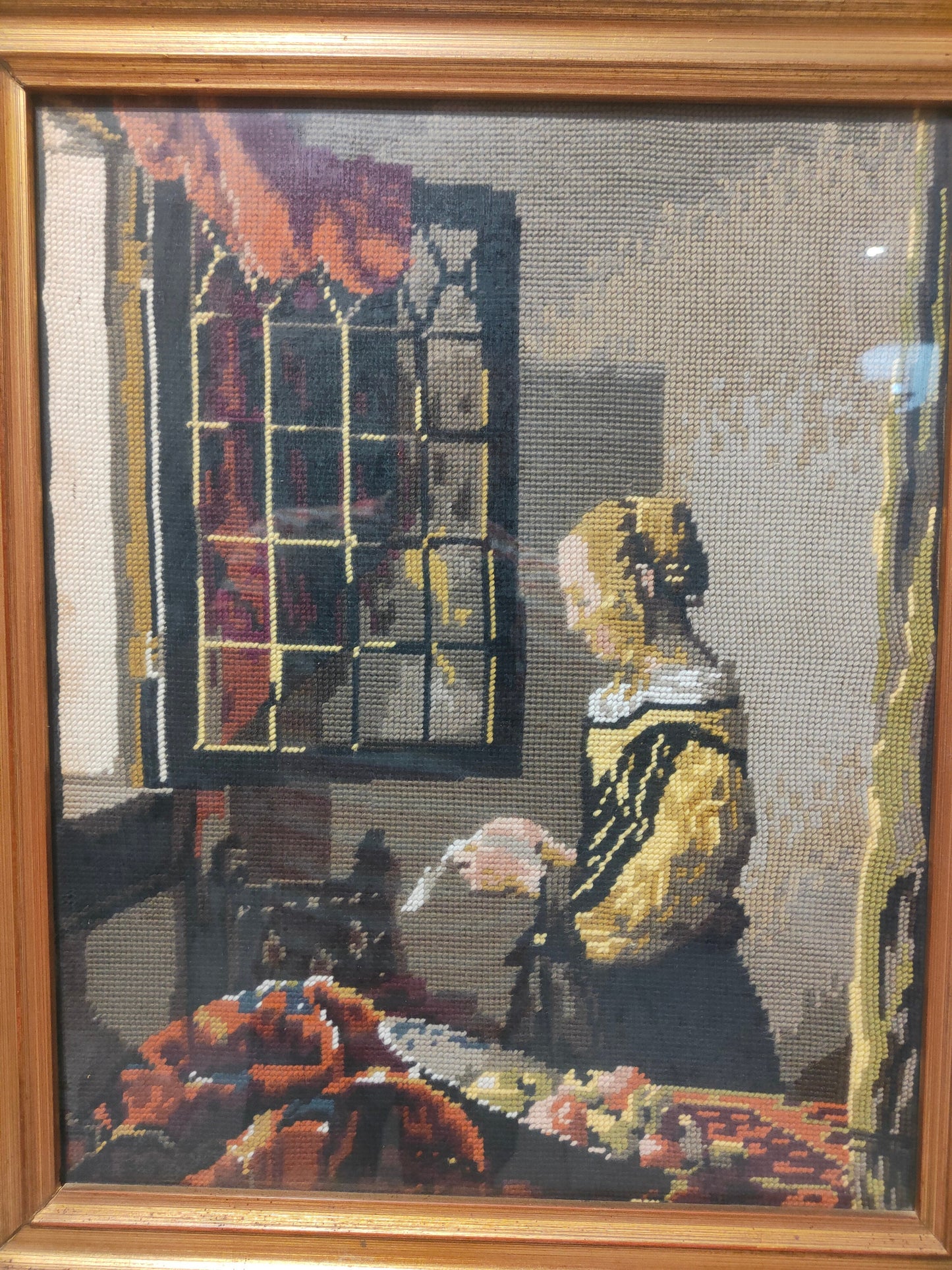 Quadro Ricamato Raffigurante una Donna - Arte e Eleganza