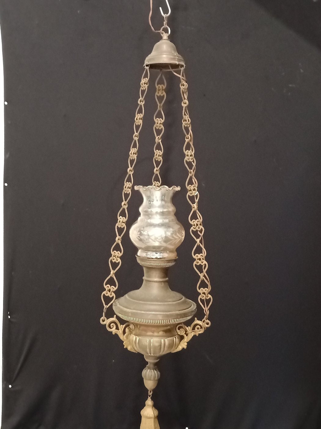 Lampadario Vintage in Rame e Ottone con Vetro - Un Pezzo di Storia Luminosa