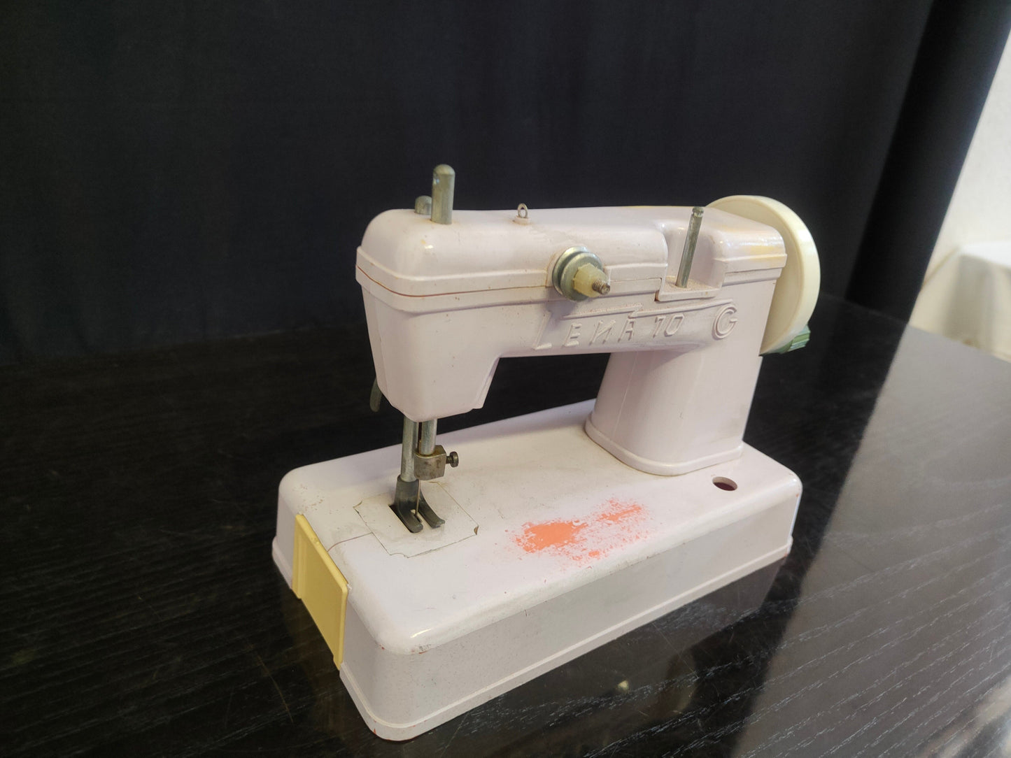 Macchina da Cucire Giocattolo Lena 70 - Realistica e da Collezione