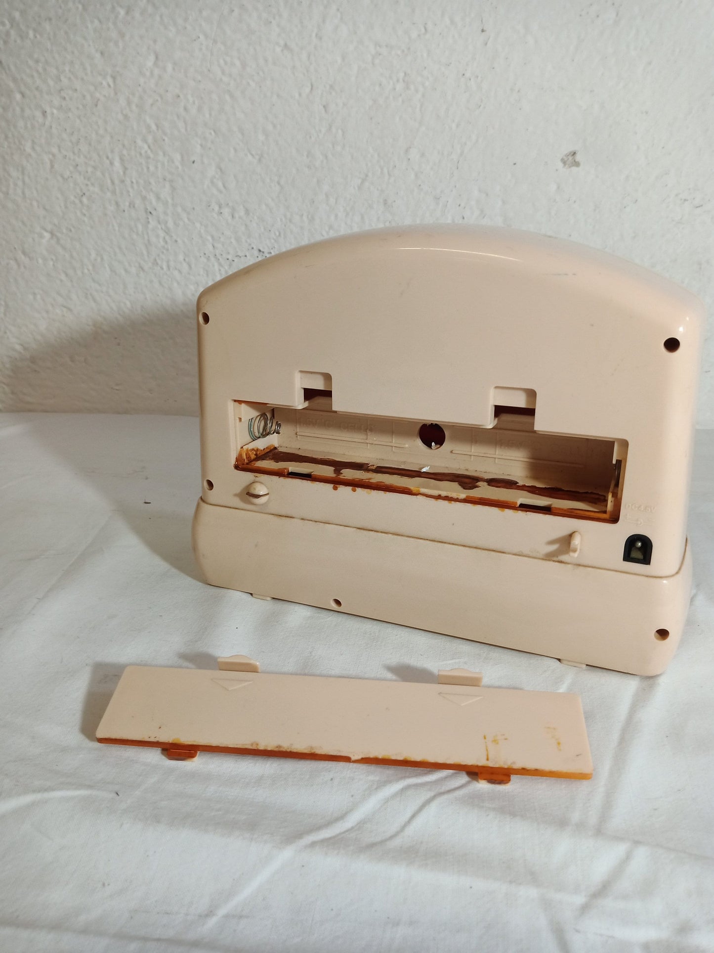 Radio Giocattolo Vintage Modello Swing 92 - Un Pezzo di Nostalgia