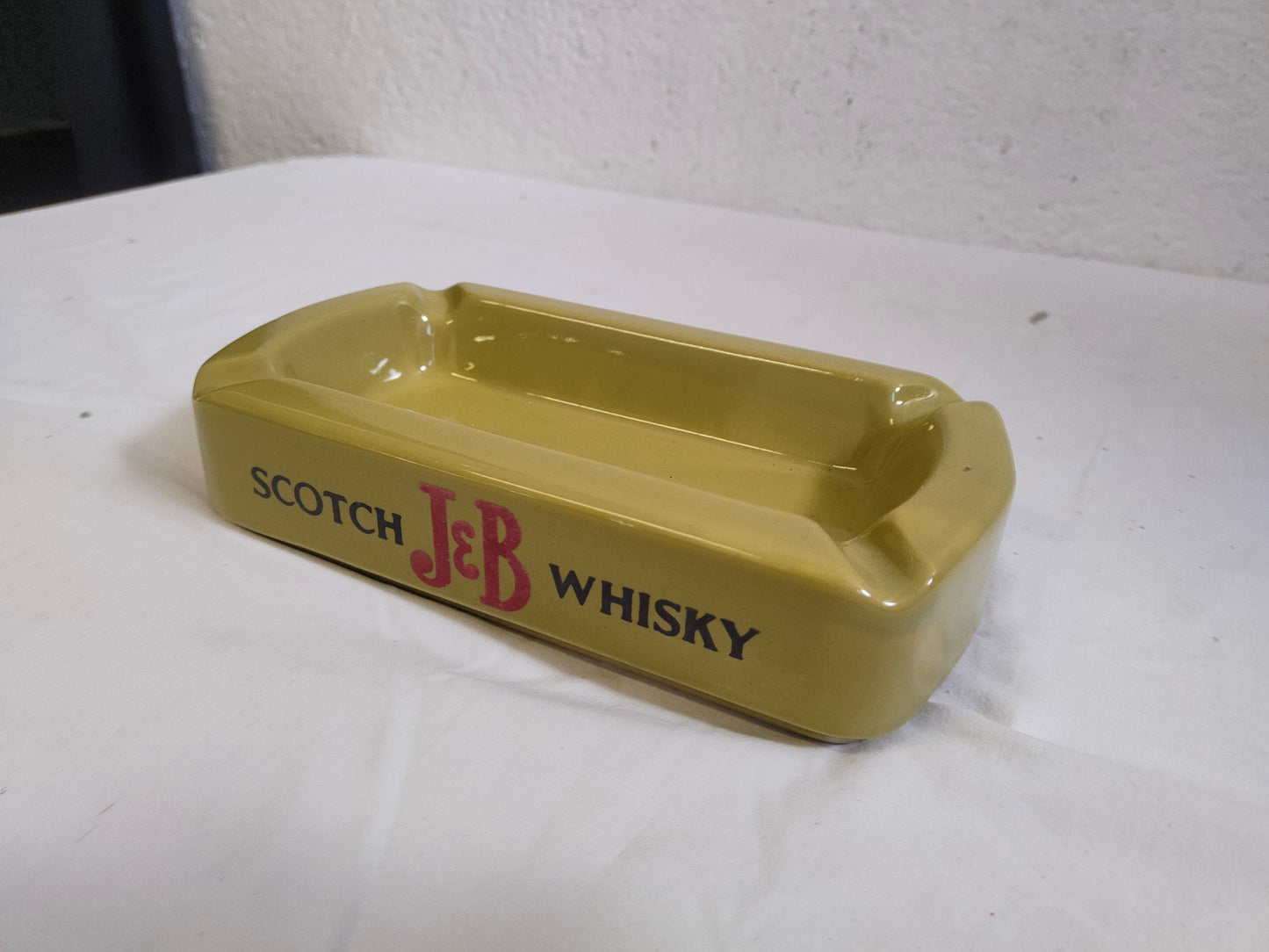Posacenere Pubblicitario Scotch J&B Whisky in Ceramica Verde - Pezzo da Collezione Vintage