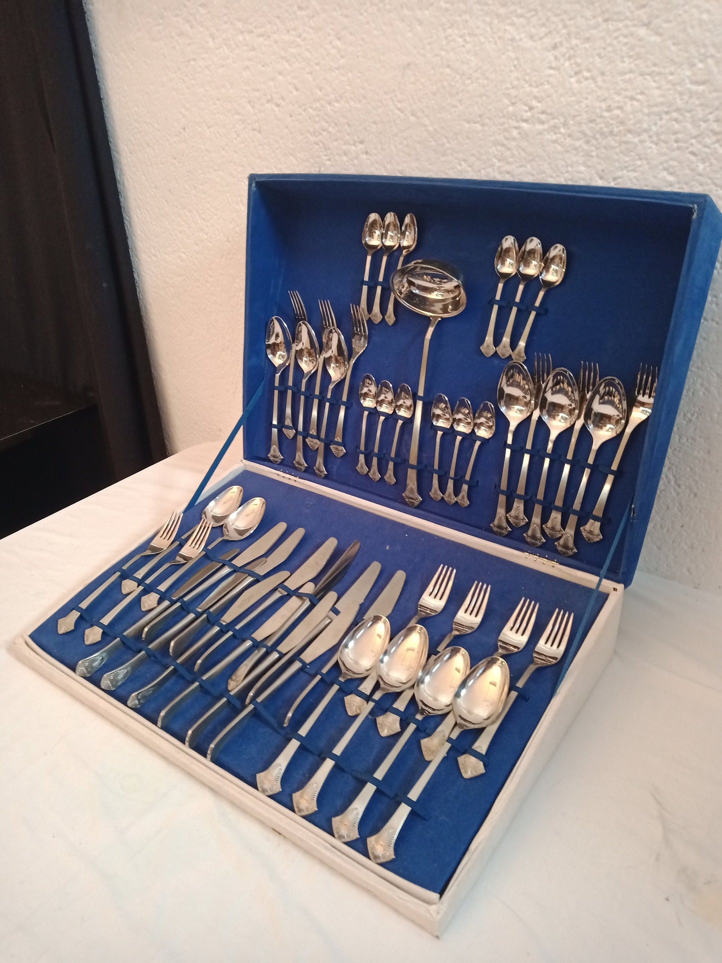 Servizio Posate da 12 Persone - Elegante Regalo di Nozze in Scatola originale