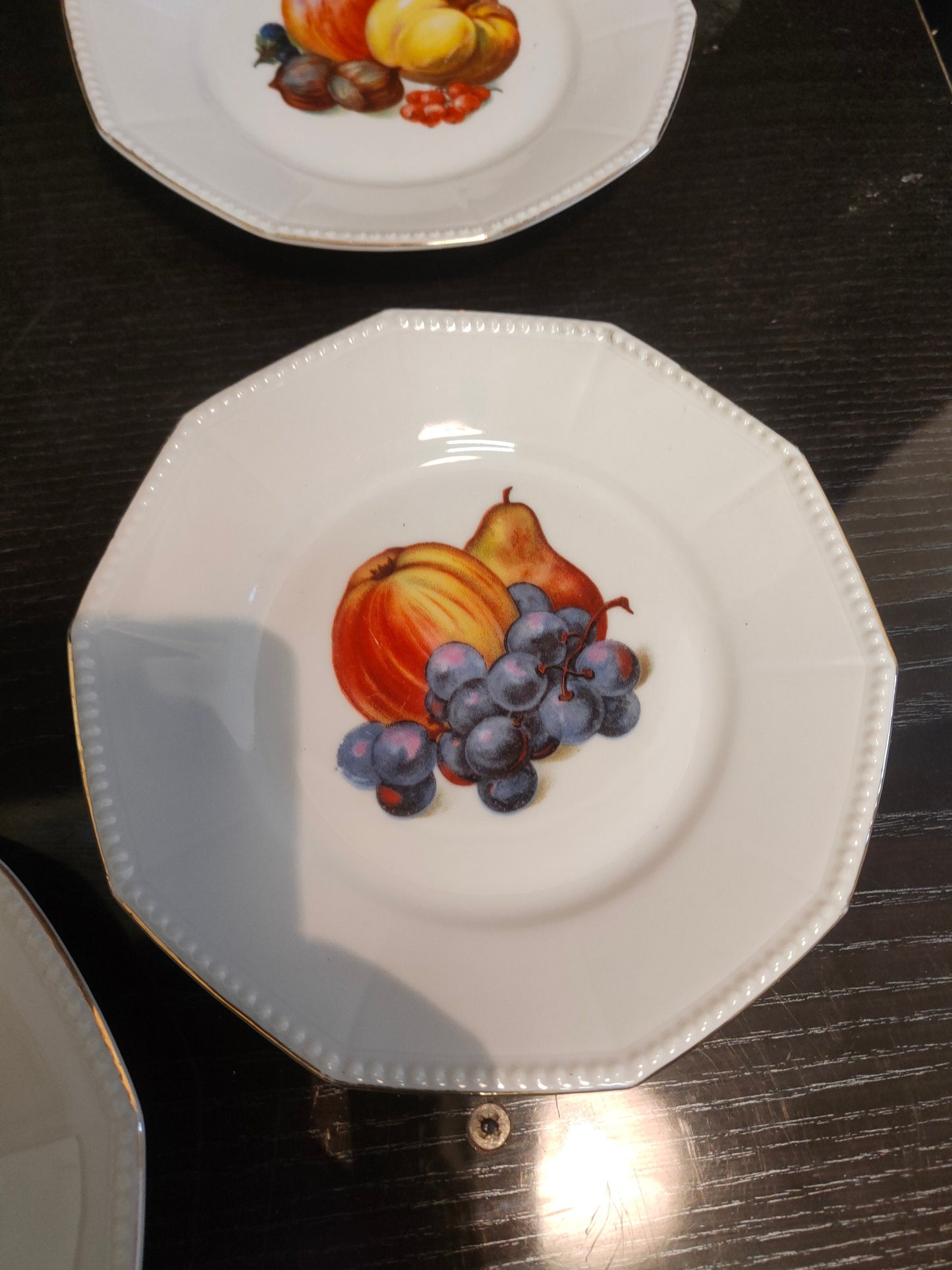 Servizio Piatti per Dolce con Decorazione Frutta - 6 Piatti + 1 Piatto Vassoio Grande