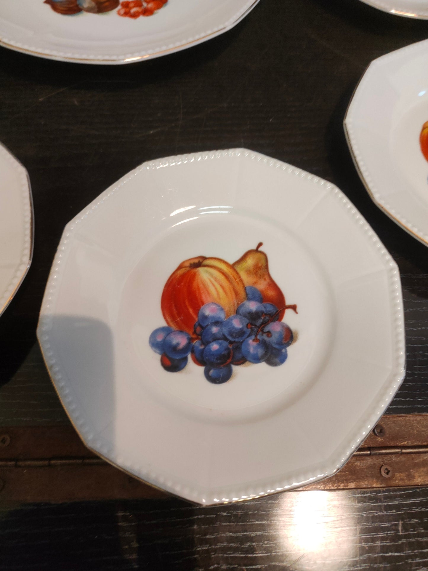 Servizio Piatti per Dolce con Decorazione Frutta - 6 Piatti + 1 Piatto Vassoio Grande