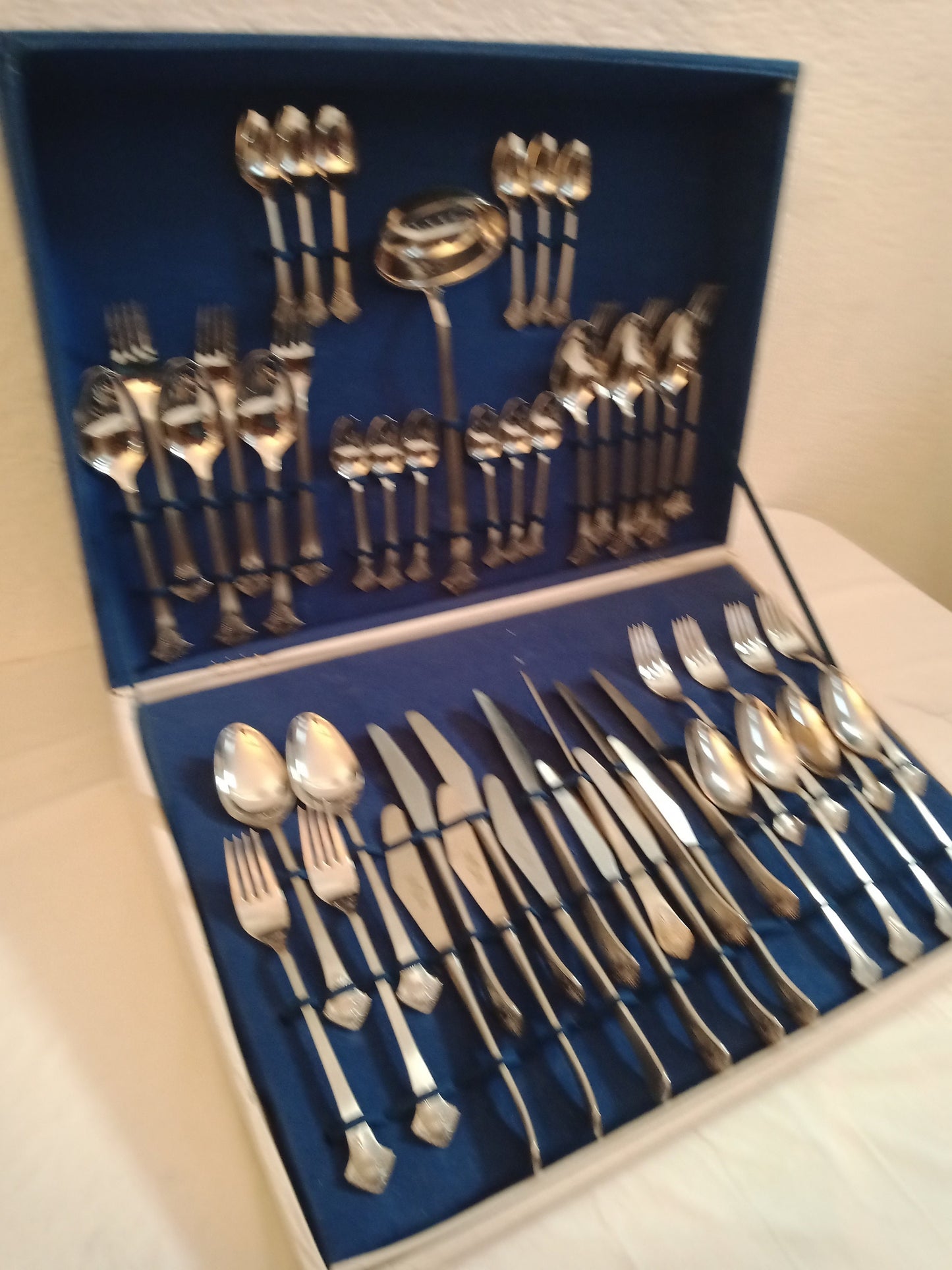 Servizio Posate da 12 Persone - Elegante Regalo di Nozze in Scatola originale