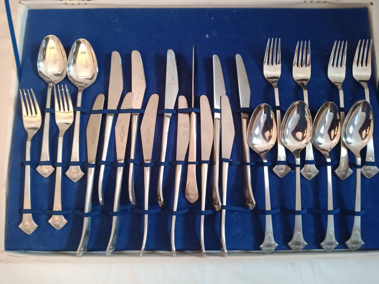 Servizio Posate da 12 Persone - Elegante Regalo di Nozze in Scatola originale