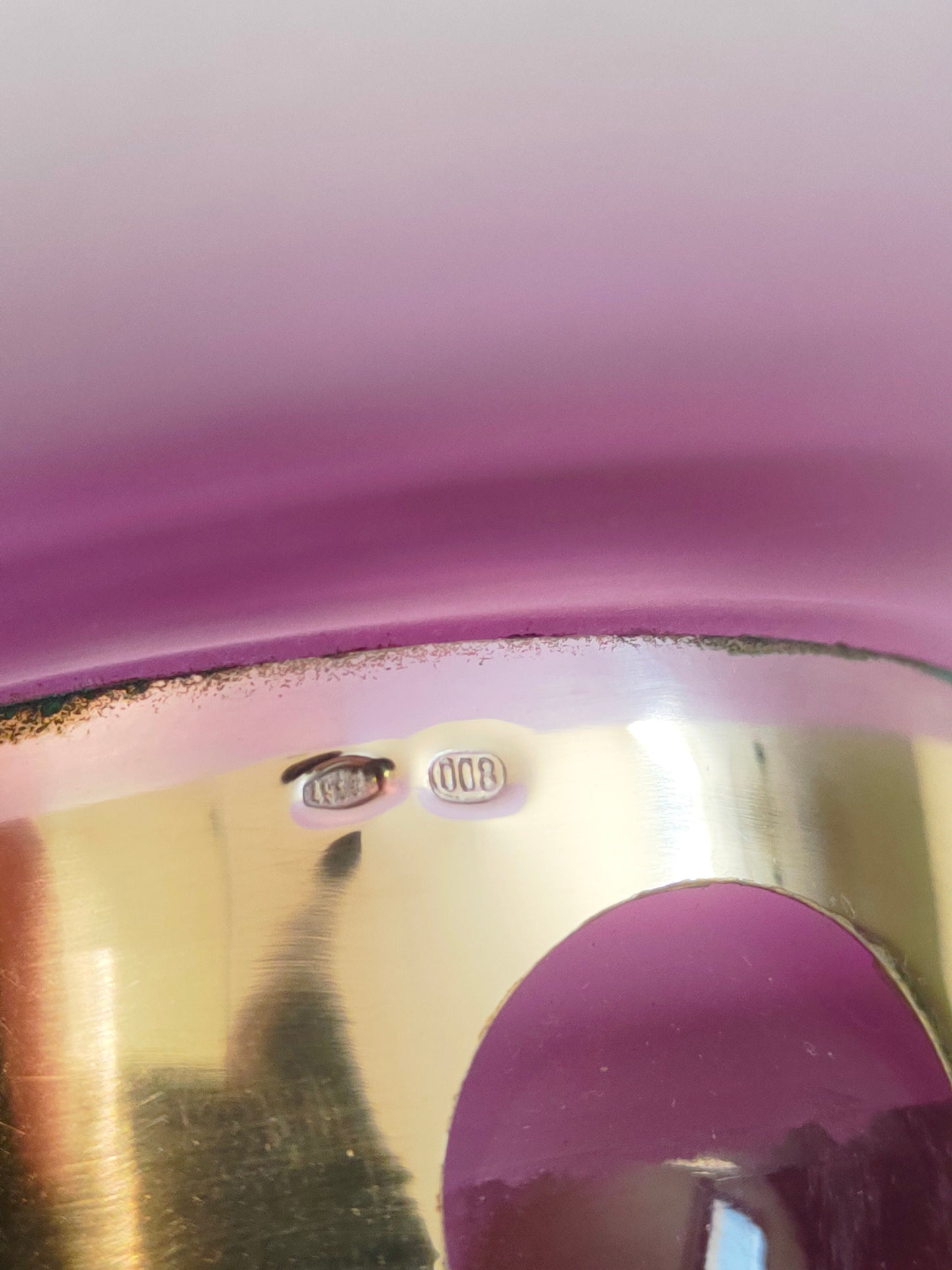 Coppa in Cristallo Viola con Base in Argento 800: Un Gioiello di Eleganza e Stile