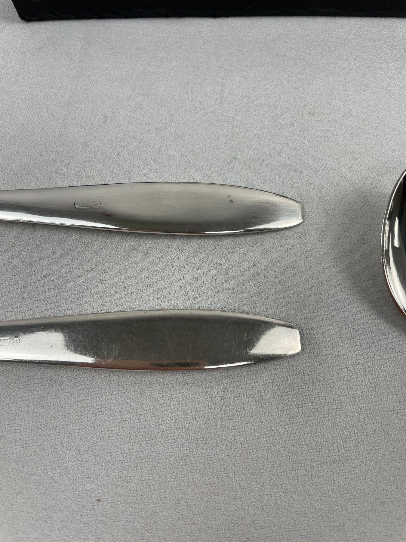 Set Posate Art Déco Placcate Argento 'SAM 60': Raffinatezza per 6 Persone