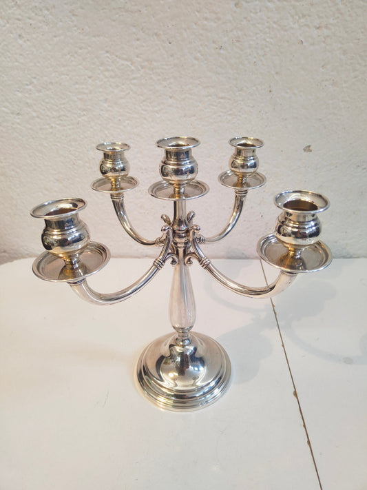 Porta Candele in Argento 800: Eleganza Scintillante