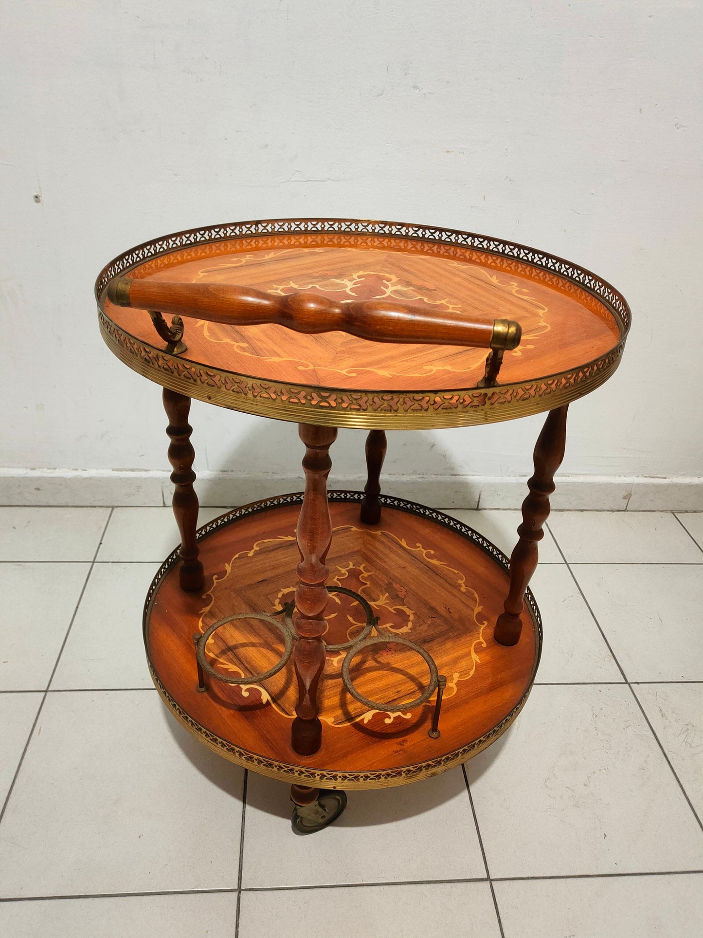 Carrello Bar Tondo Cocktail Tea Trolley Italian Hollywood Regency Intarsiato Vintage Ottone Tavolino 1950 Tavolino 3- Portabottiglie