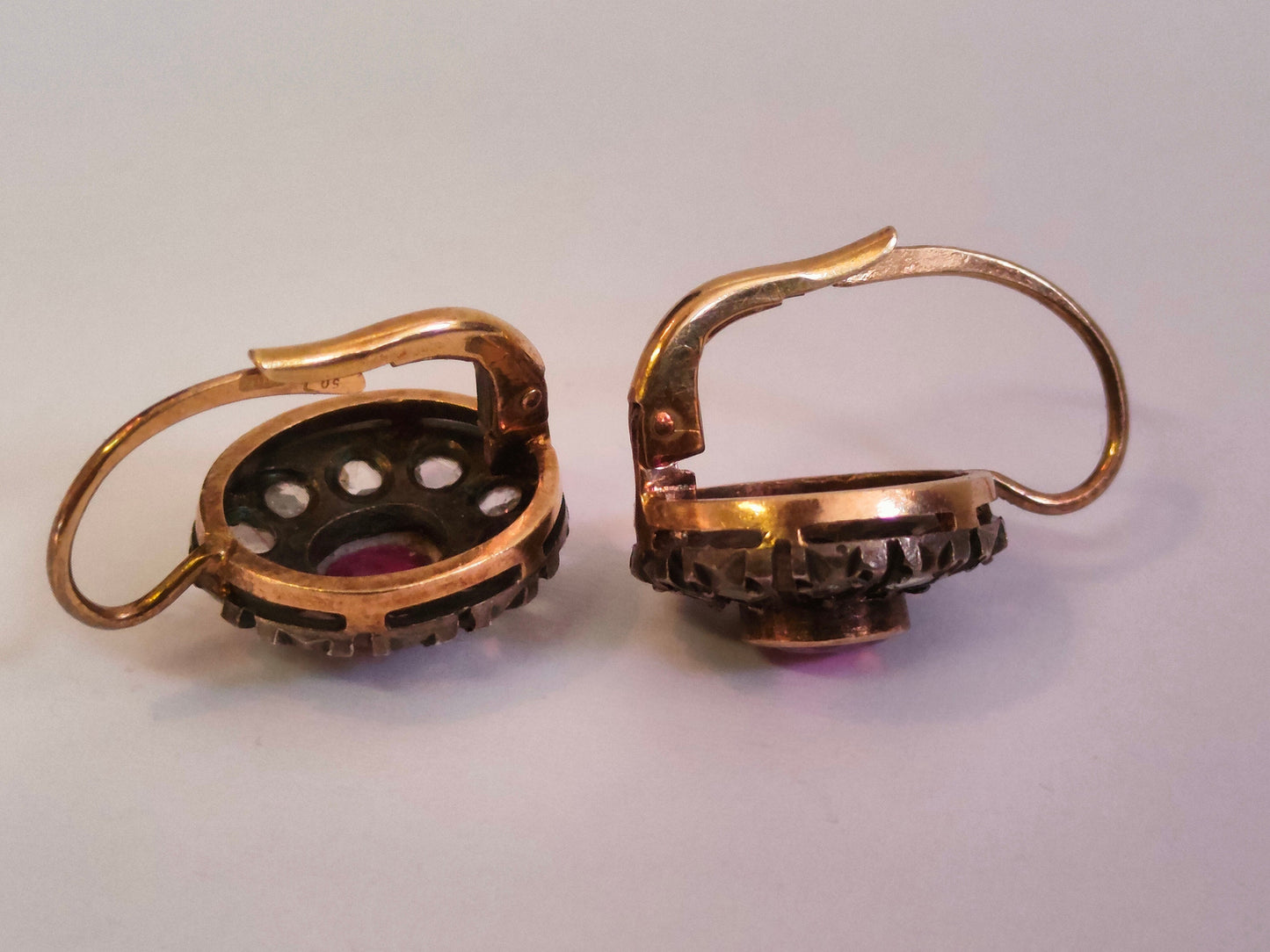 Orecchini Vintage in Oro Anni 80 con Diamanti - Un tocco di eleganza senza tempo