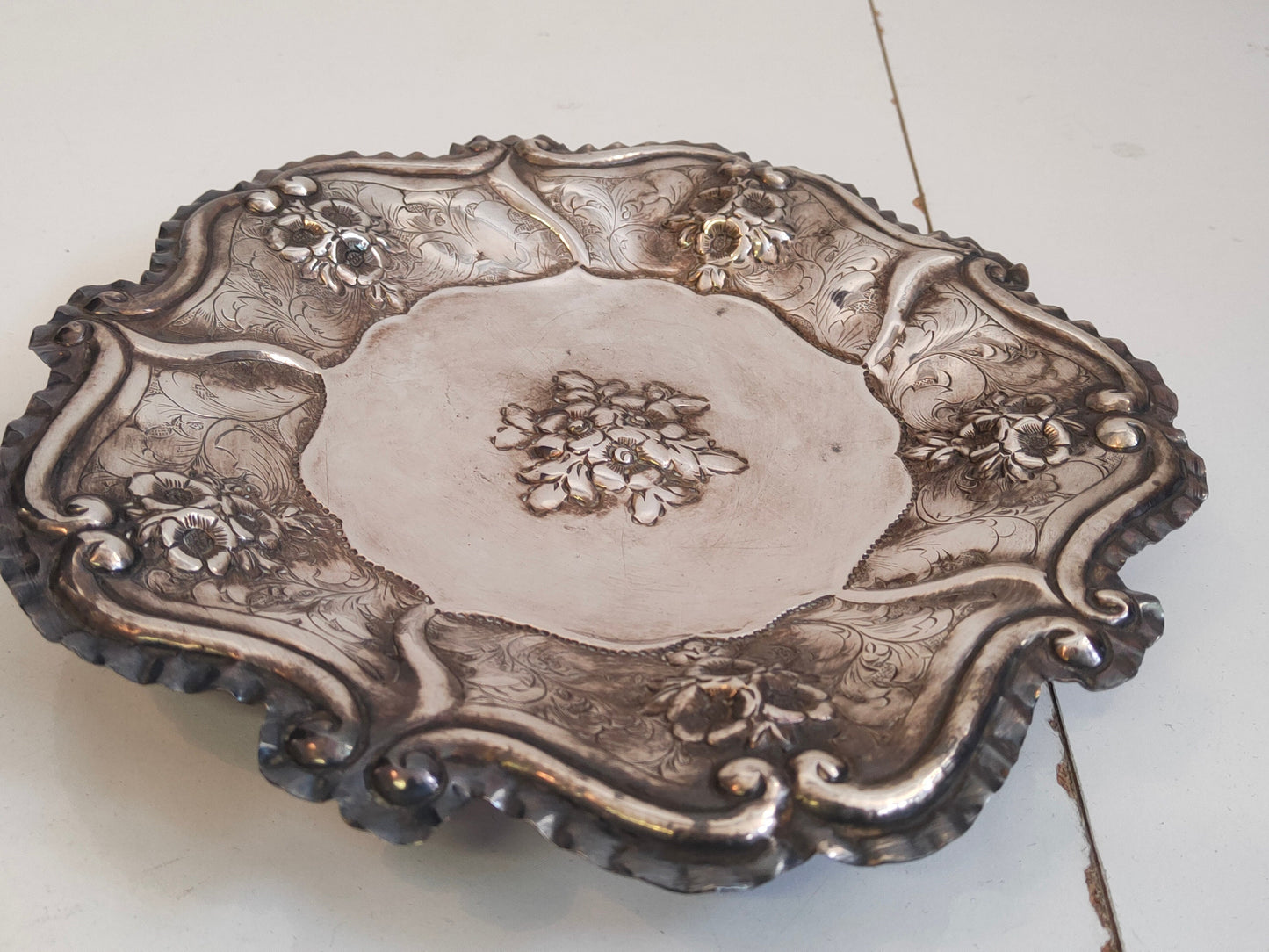 Centro Tavola in Argento Placcato Vintage con Incisioni Floreali